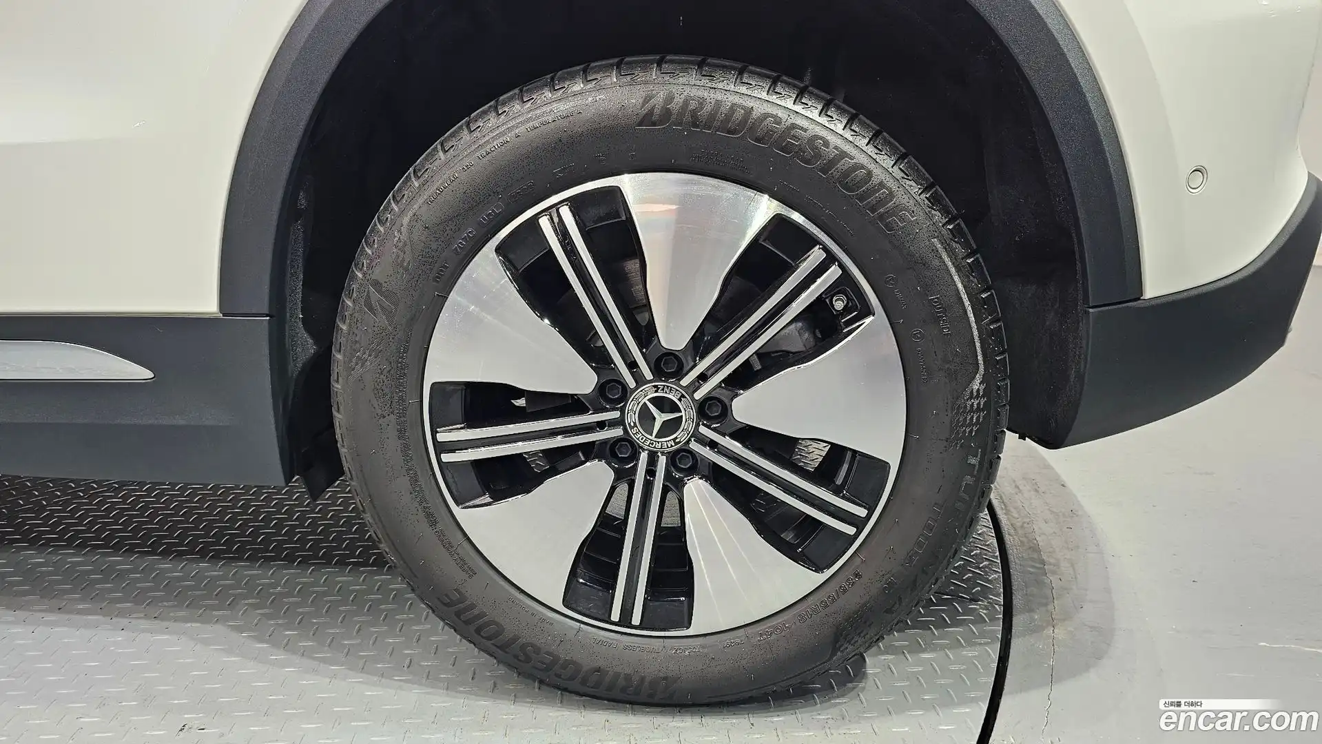 EQA Mercedes-Benz 2023.10-OUTER-031