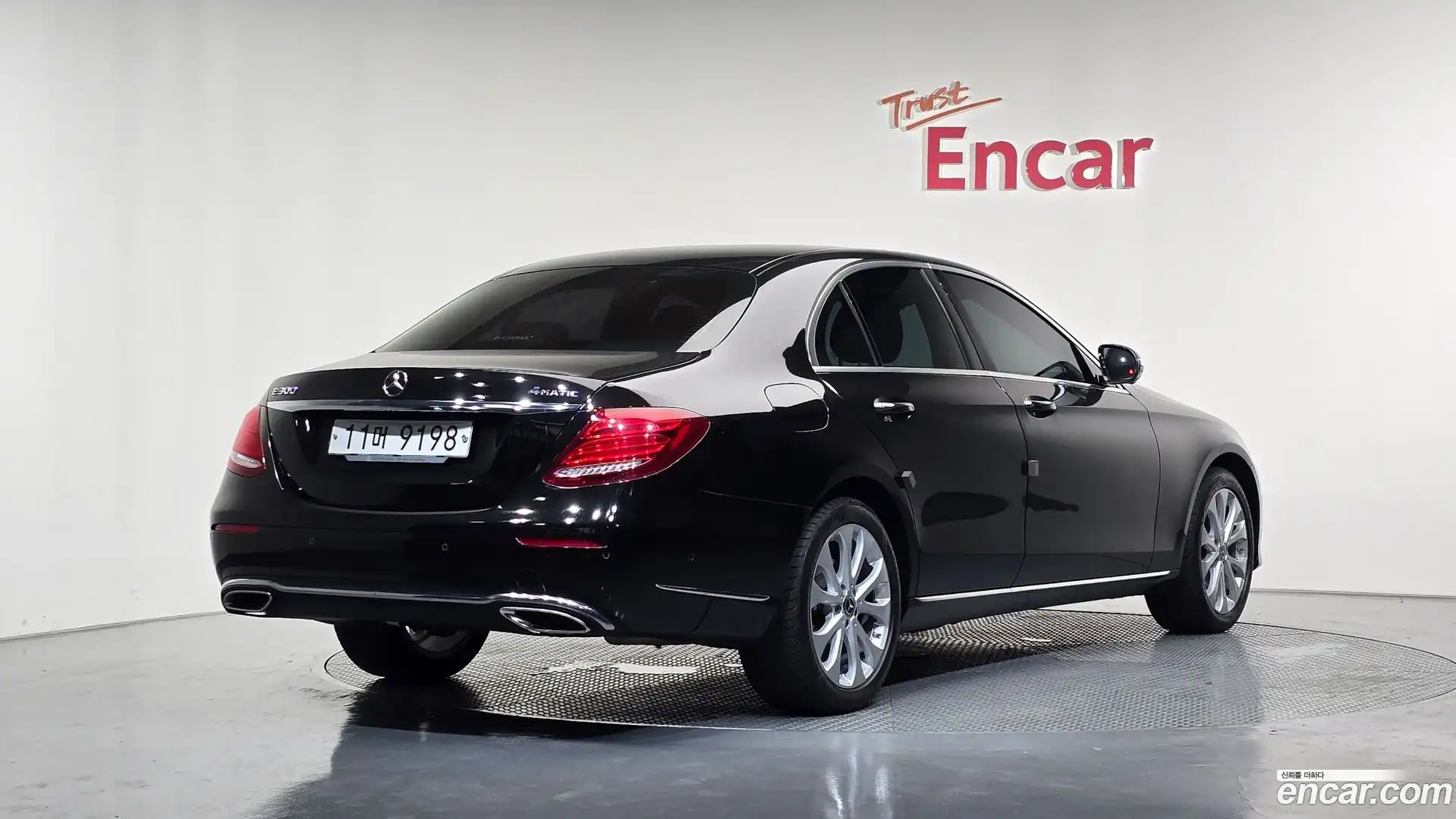 E-Class Mercedes-Benz 2018.3-OUTER-002