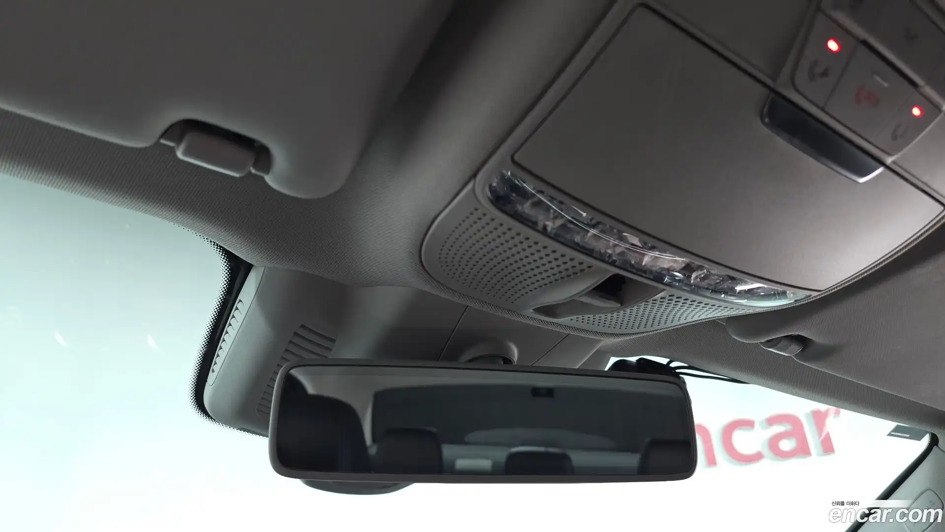 E-Class Mercedes-Benz 2018.3-OPTION-022