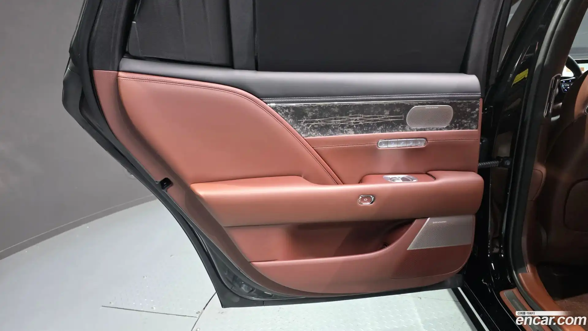 G90 Genesis 2022.4-INNER-035