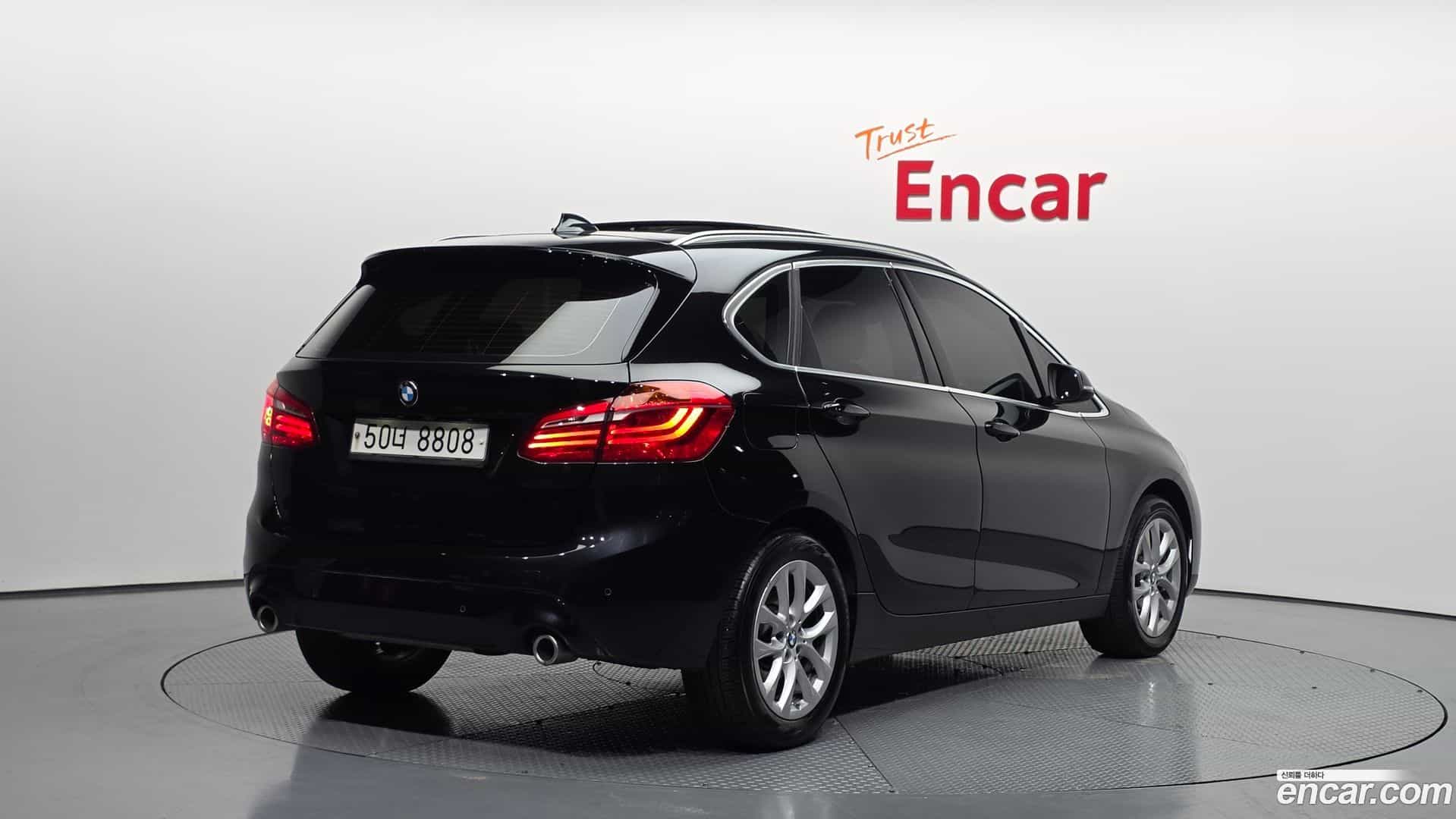 2-Series BMW 2019.7-OUTER-002