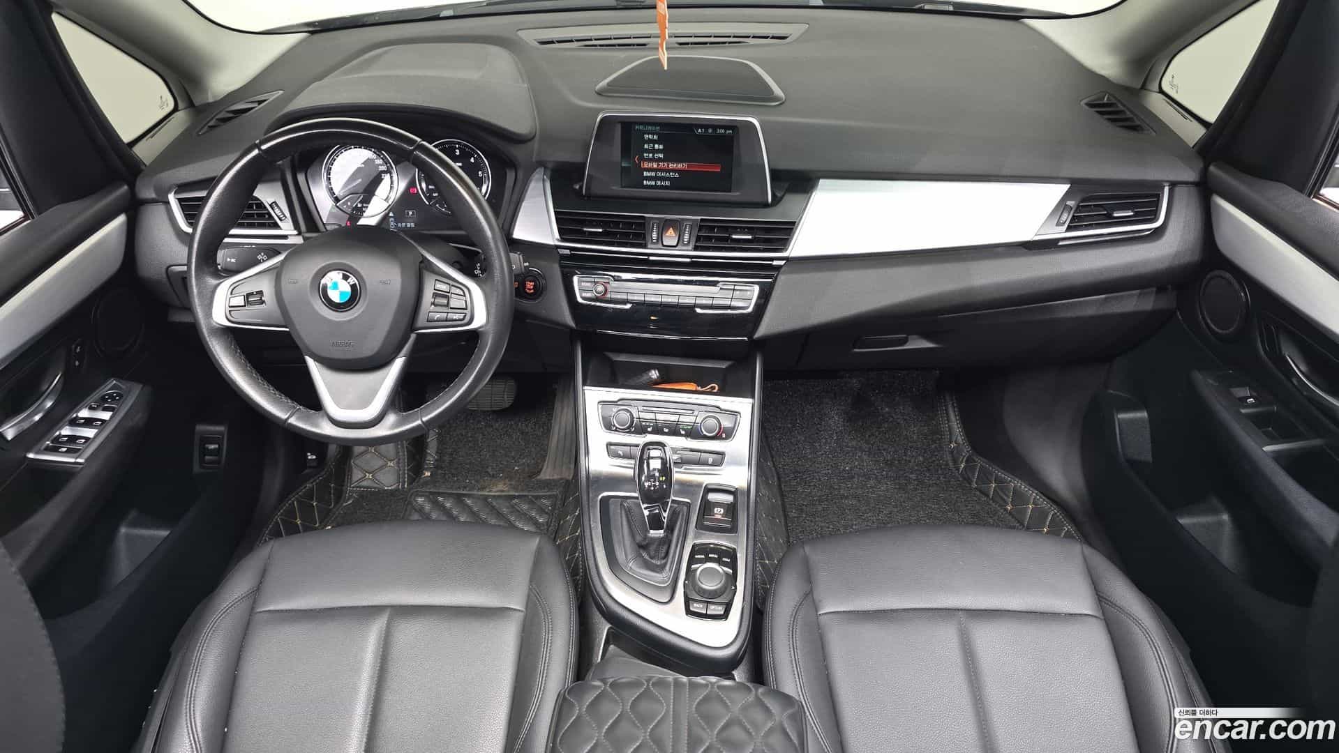 2-Series BMW 2019.7-INNER-007