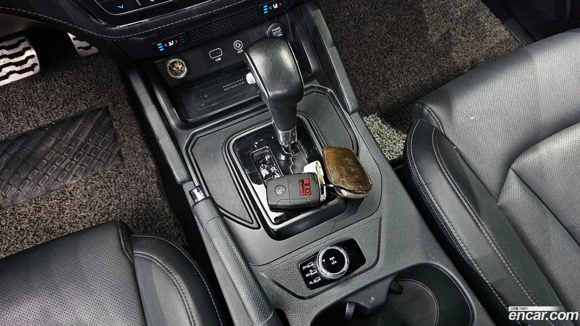 Rexton KG Mobility 2021.9-INNER-009