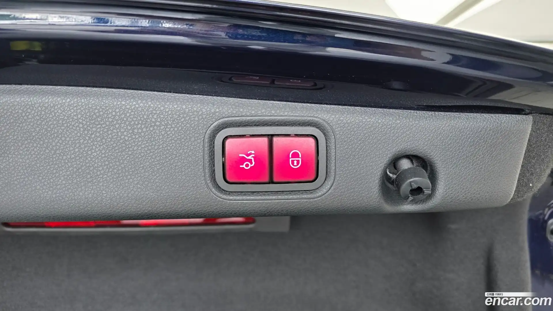E-Class Mercedes-Benz 2017.10-OPTION-020
