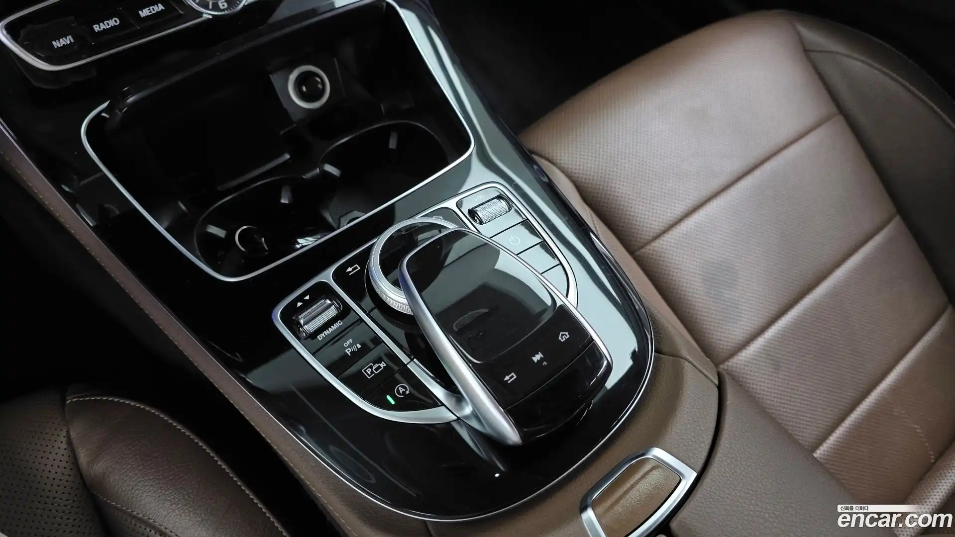E-Class Mercedes-Benz 2017.10-OPTION-022