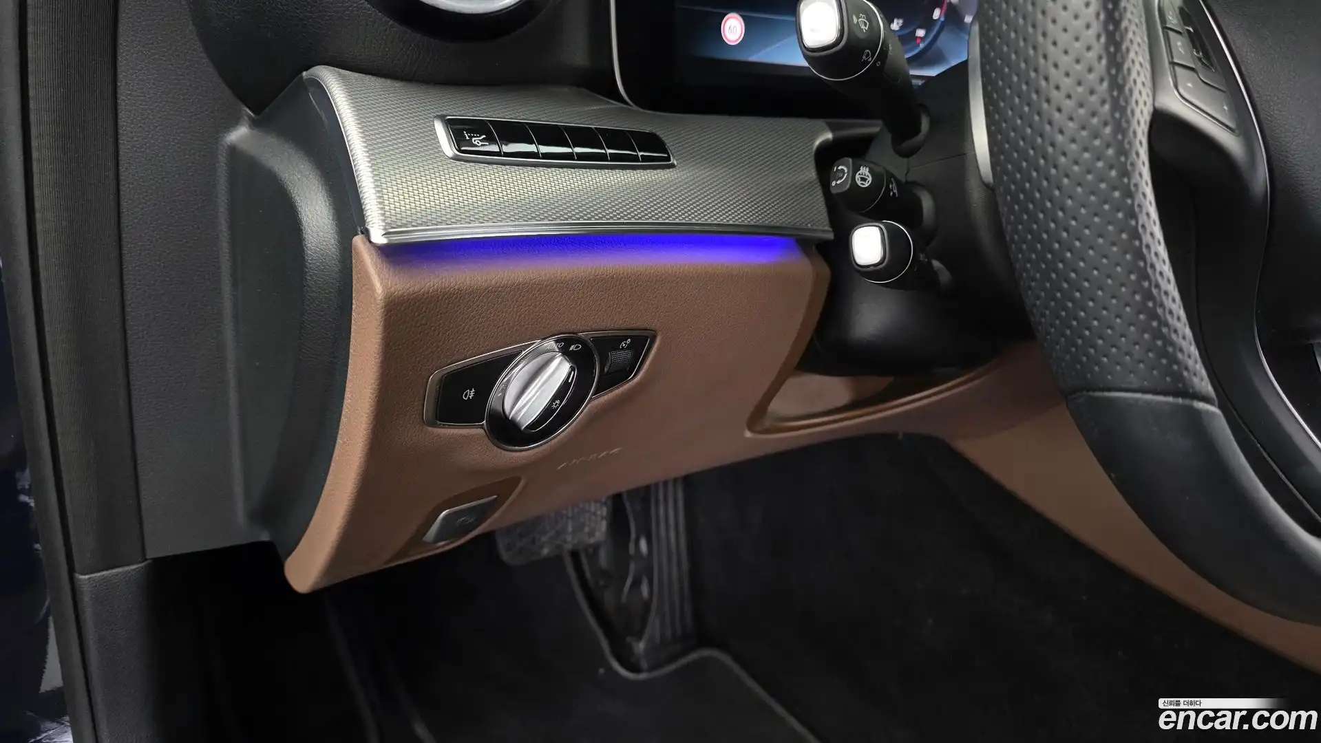 E-Class Mercedes-Benz 2017.10-OPTION-041
