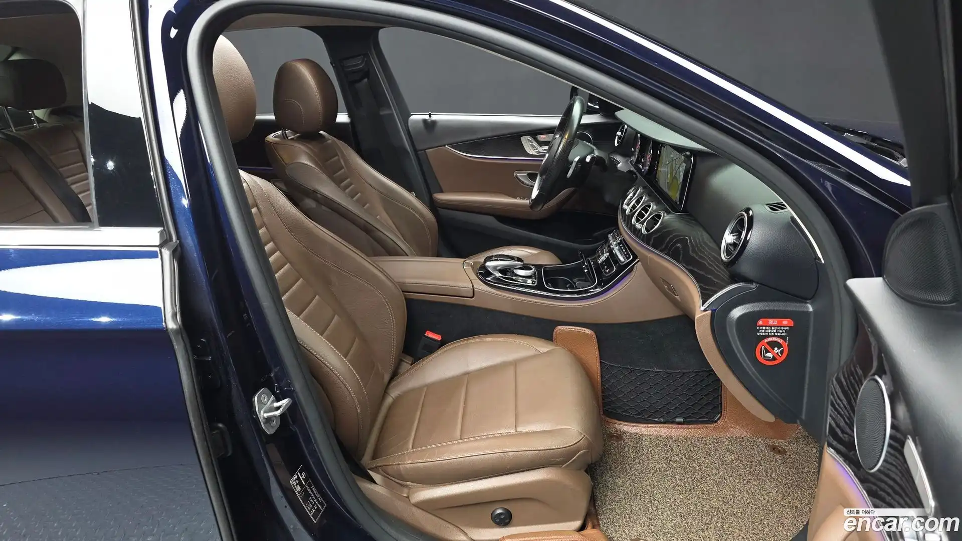 E-Class Mercedes-Benz 2018.3-OPTION-015