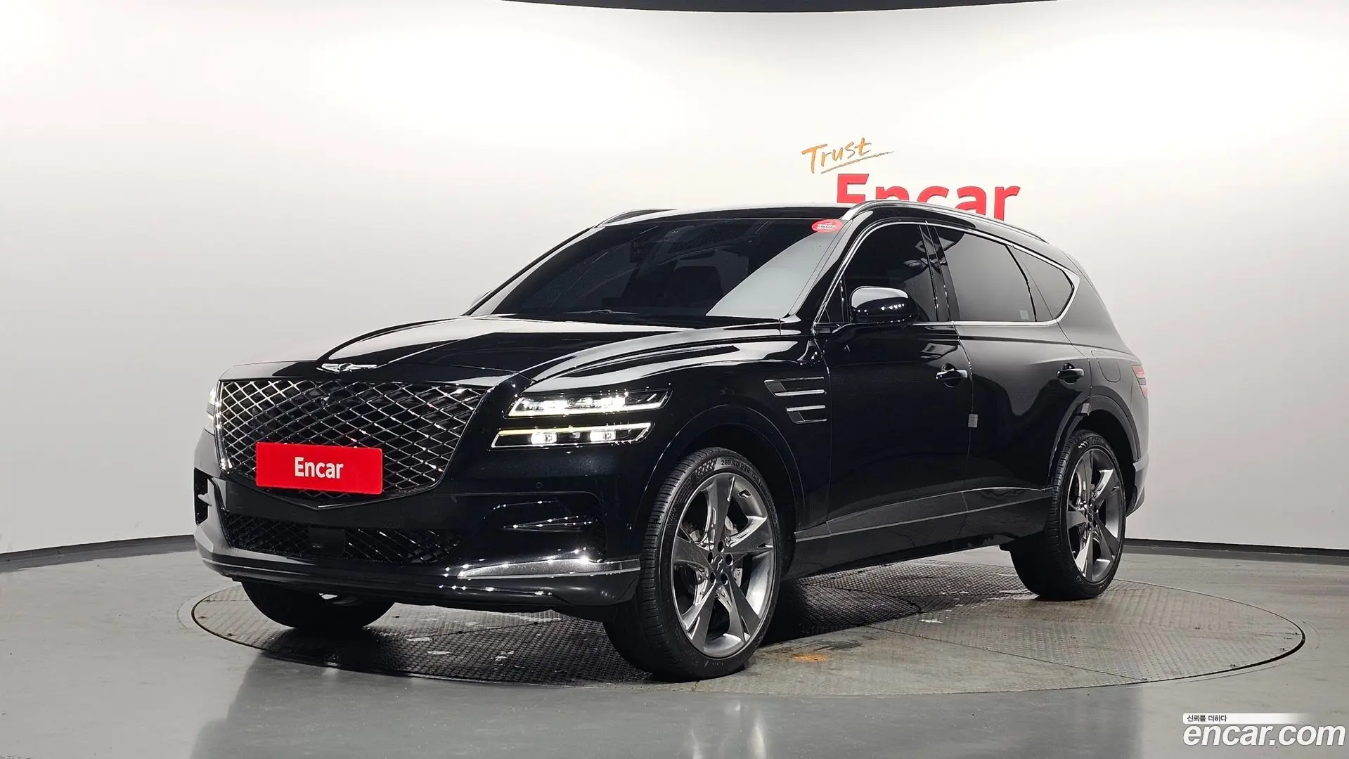 Main__Slider__Photo:GV80 Genesis 2022.3-0