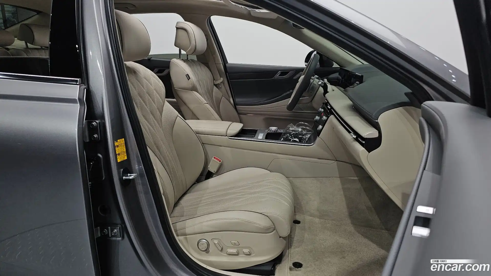 G80 Genesis 2025.0-INNER-010