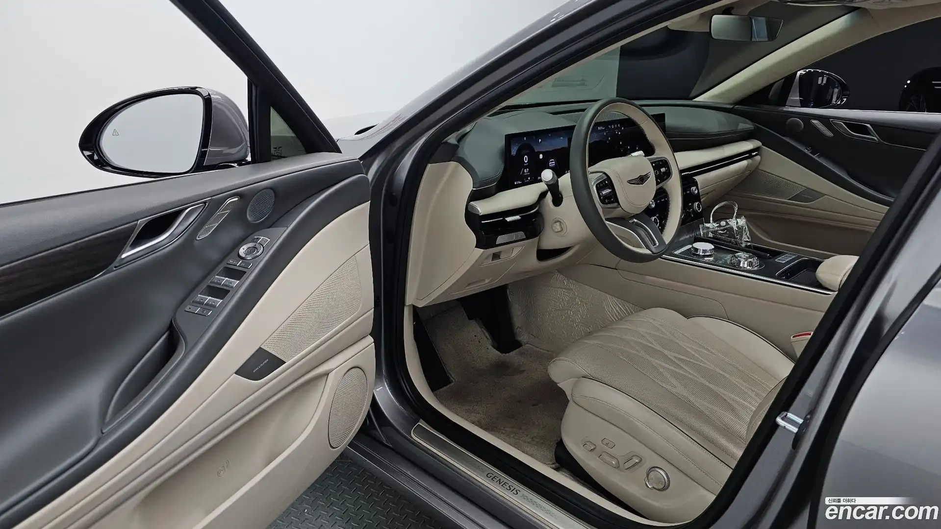 G80 Genesis 2025.0-OPTION-015