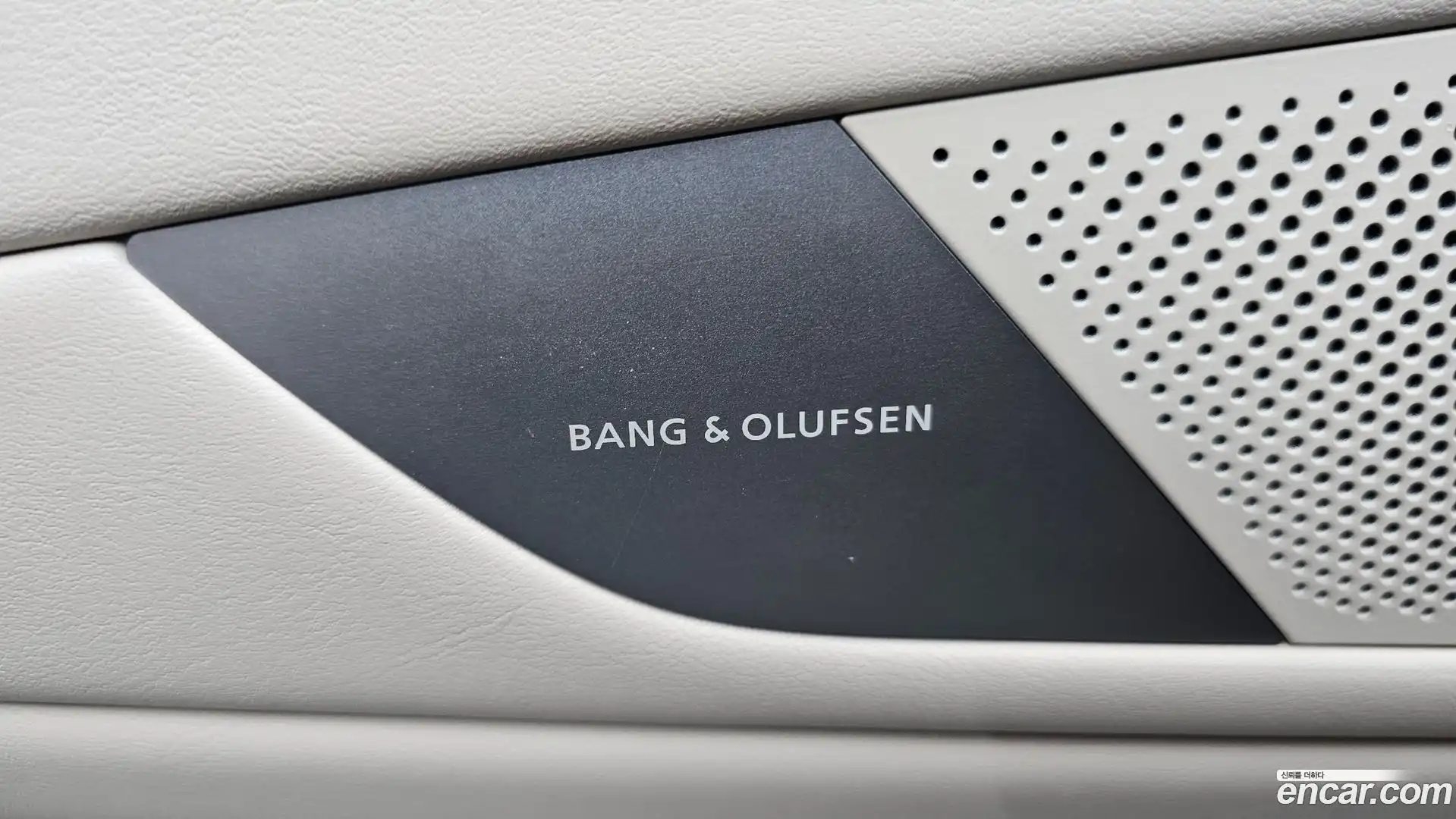 G80 Genesis 2025.0-OPTION-050