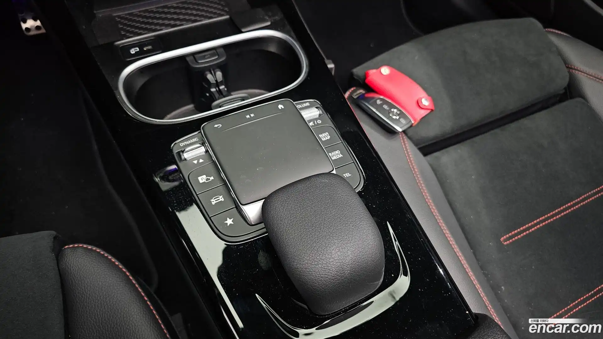 CLA-Class Mercedes-Benz 2023.11-OPTION-022