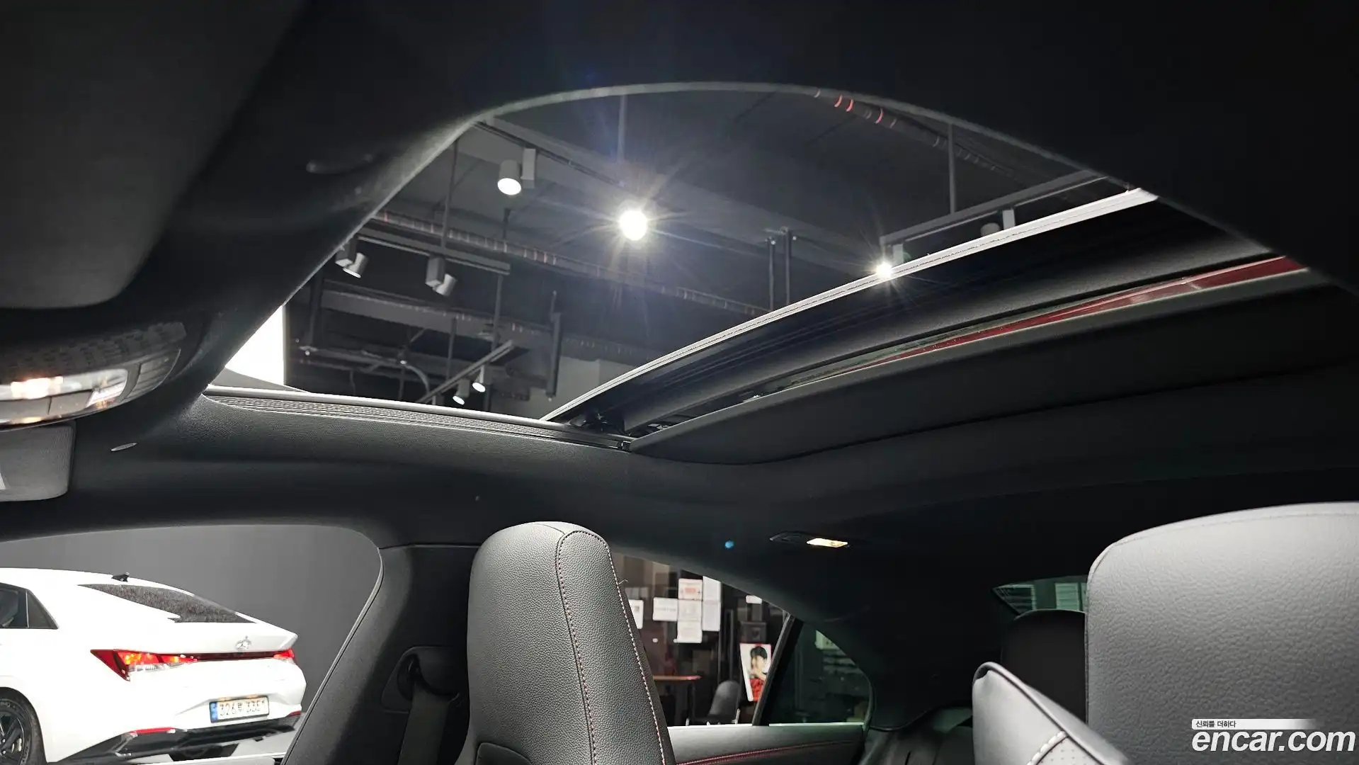 CLA-Class Mercedes-Benz 2023.11-OPTION-023