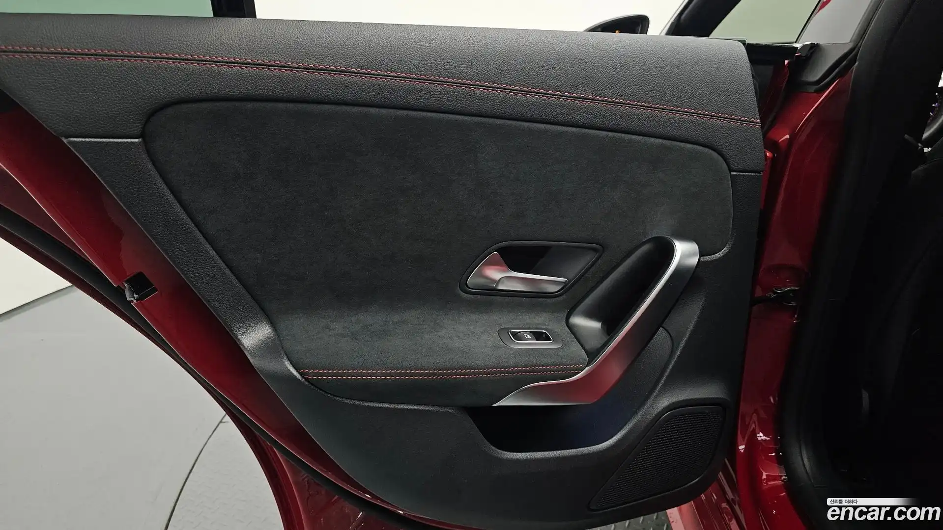 CLA-Class Mercedes-Benz 2023.11-INNER-035