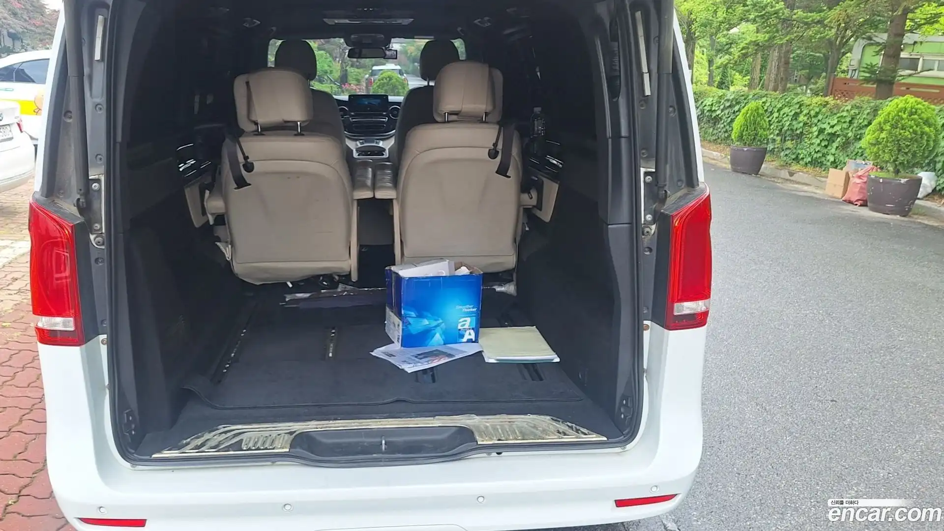 V-Class Mercedes-Benz 2021.9-OPTION-019