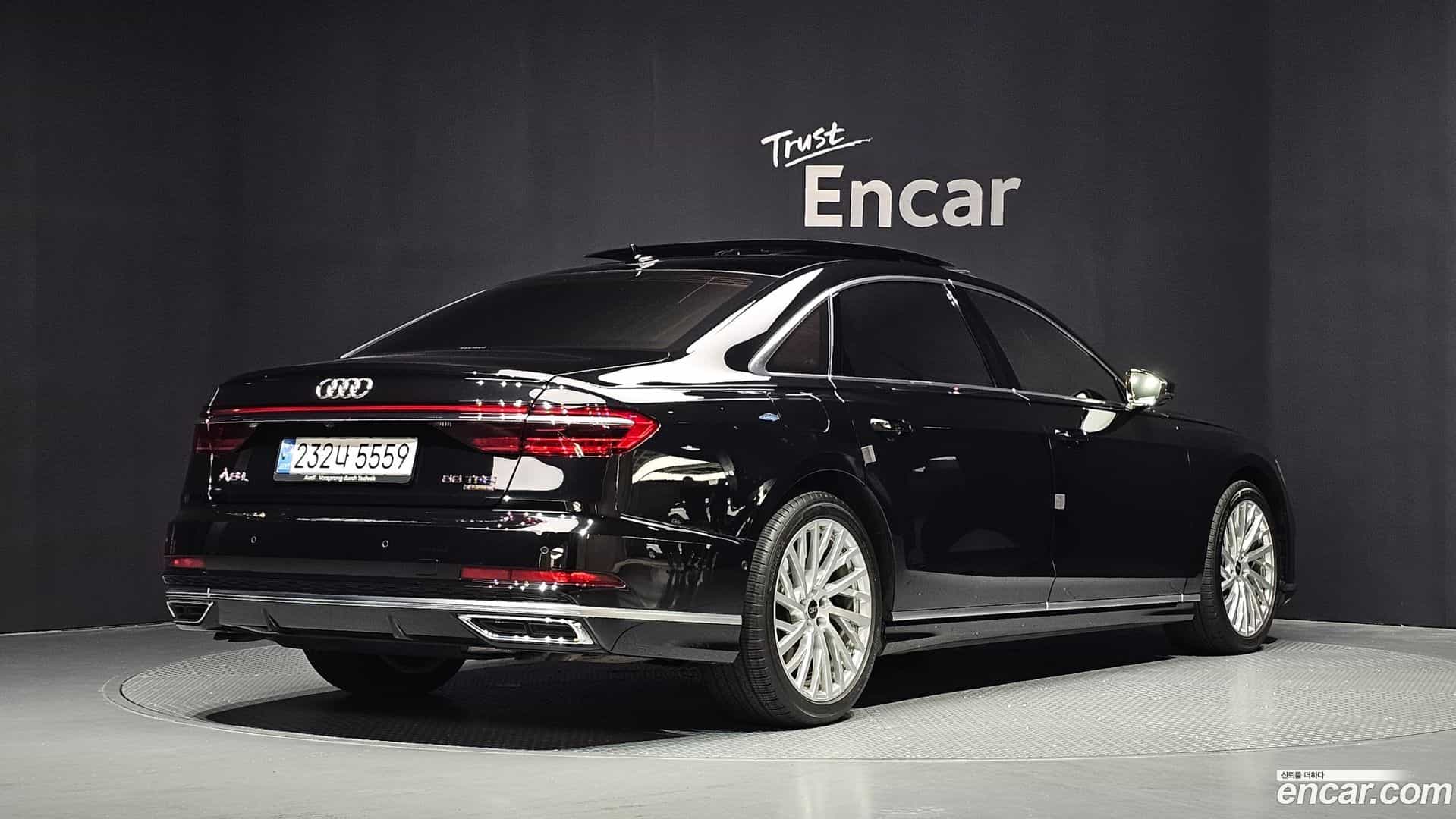 A8 Audi 2021.11-OUTER-002