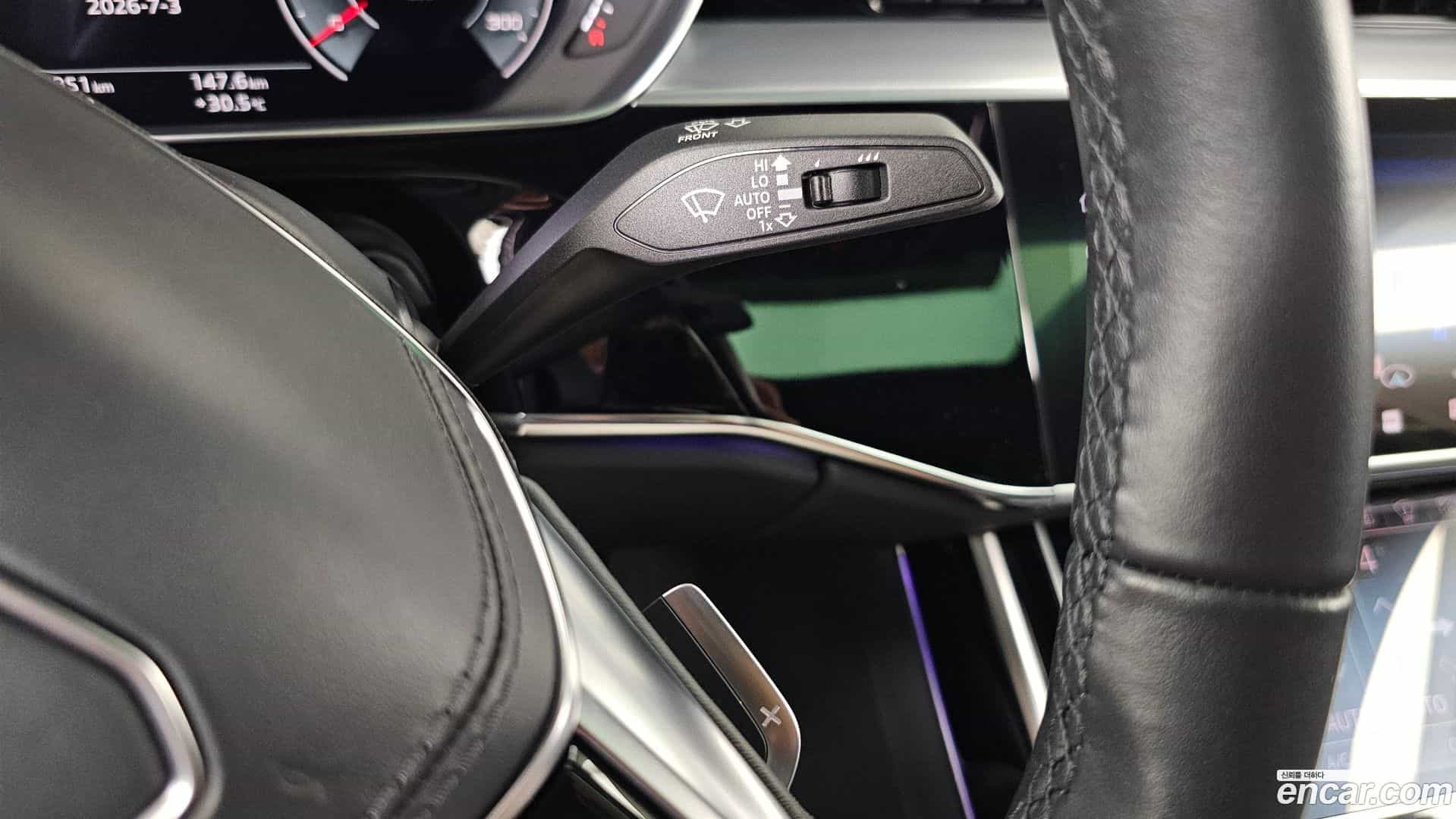 A8 Audi 2021.11-OPTION-041