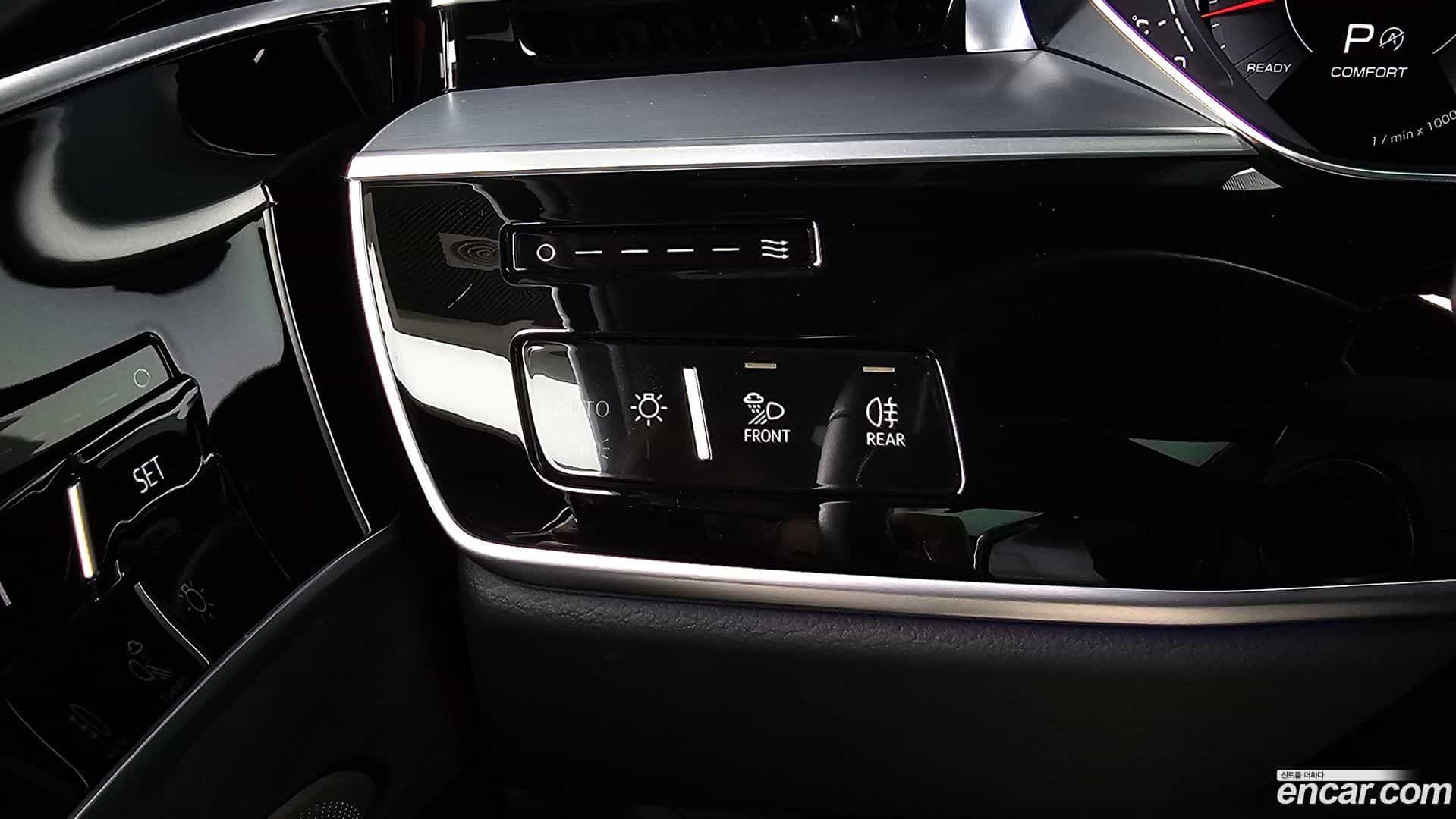 A8 Audi 2021.11-OPTION-043