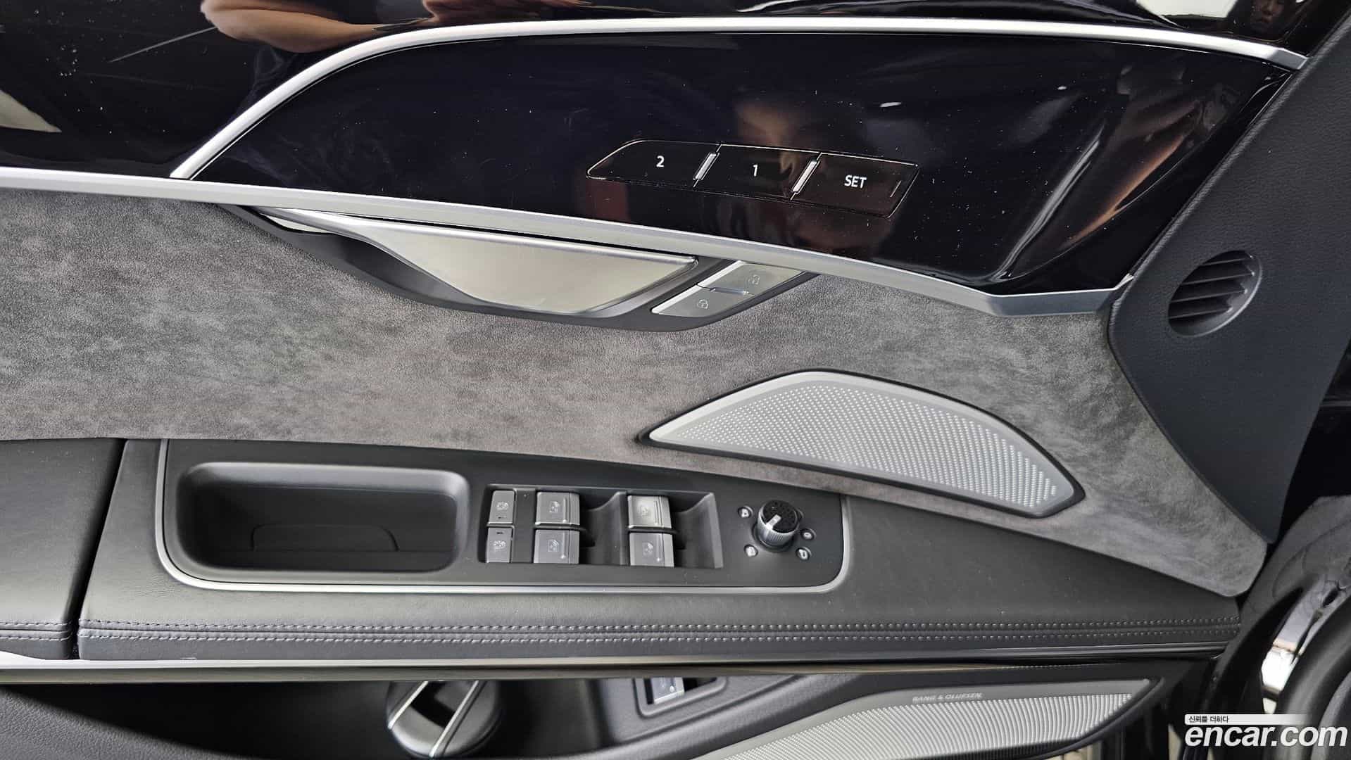 A8 Audi 2021.11-OPTION-049