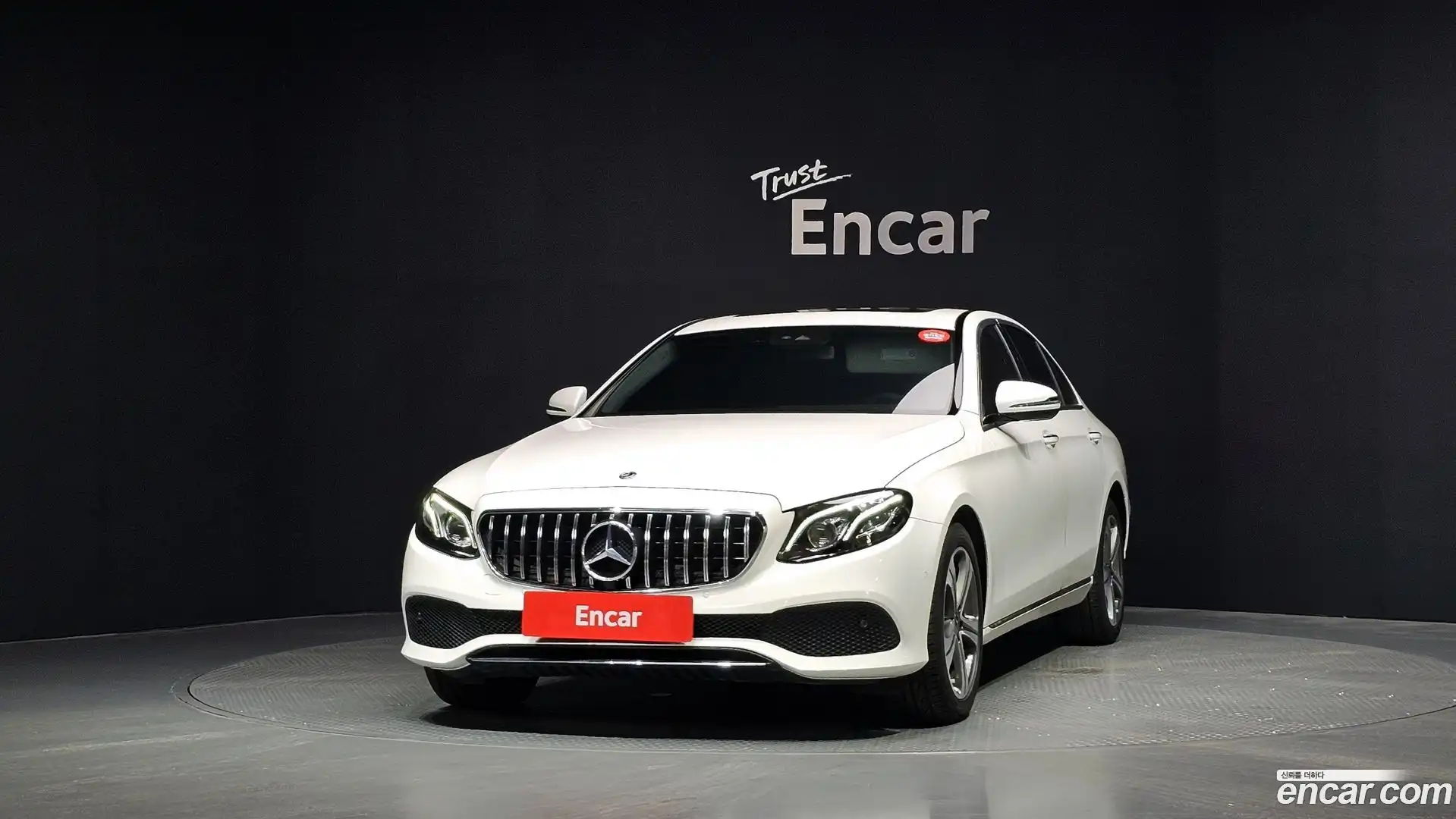 E-Class Mercedes-Benz 2018.11-OUTER-003