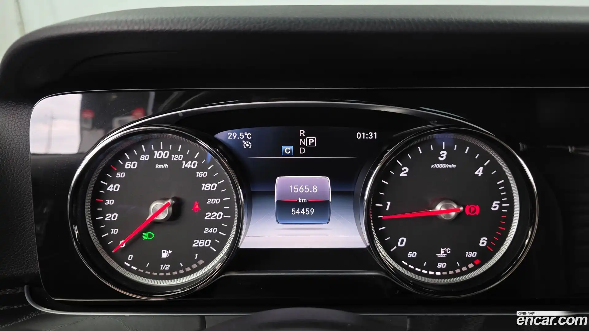 E-Class Mercedes-Benz 2018.11-INNER-008