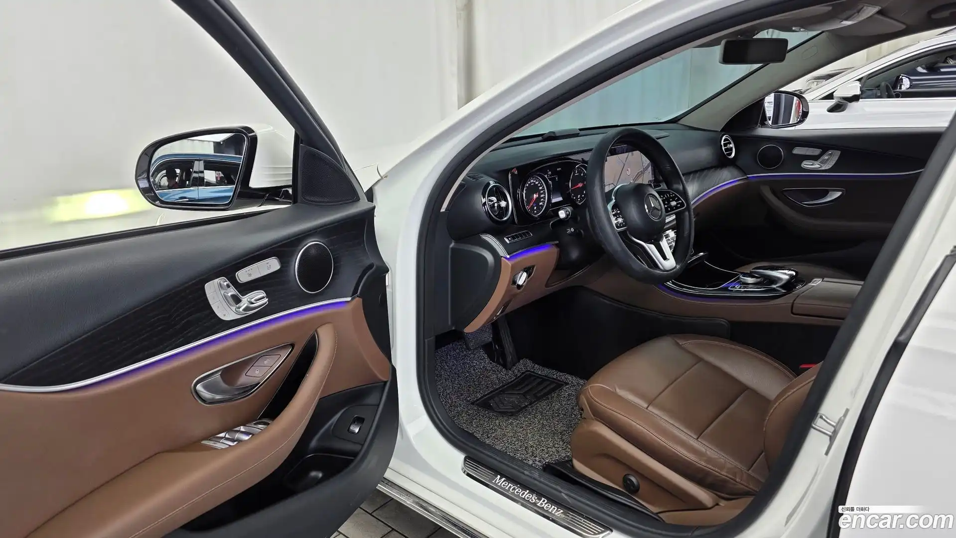 E-Class Mercedes-Benz 2018.11-INNER-010