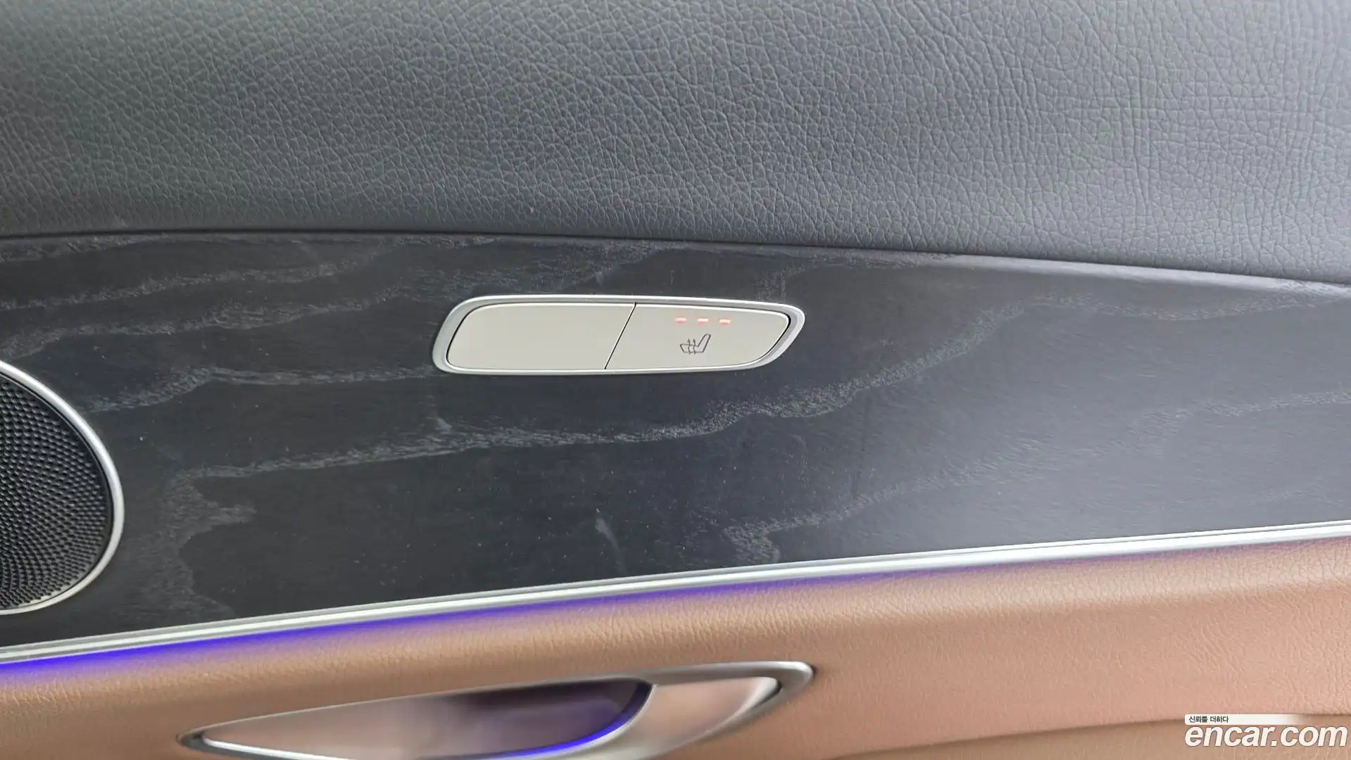 E-Class Mercedes-Benz 2018.11-OPTION-022