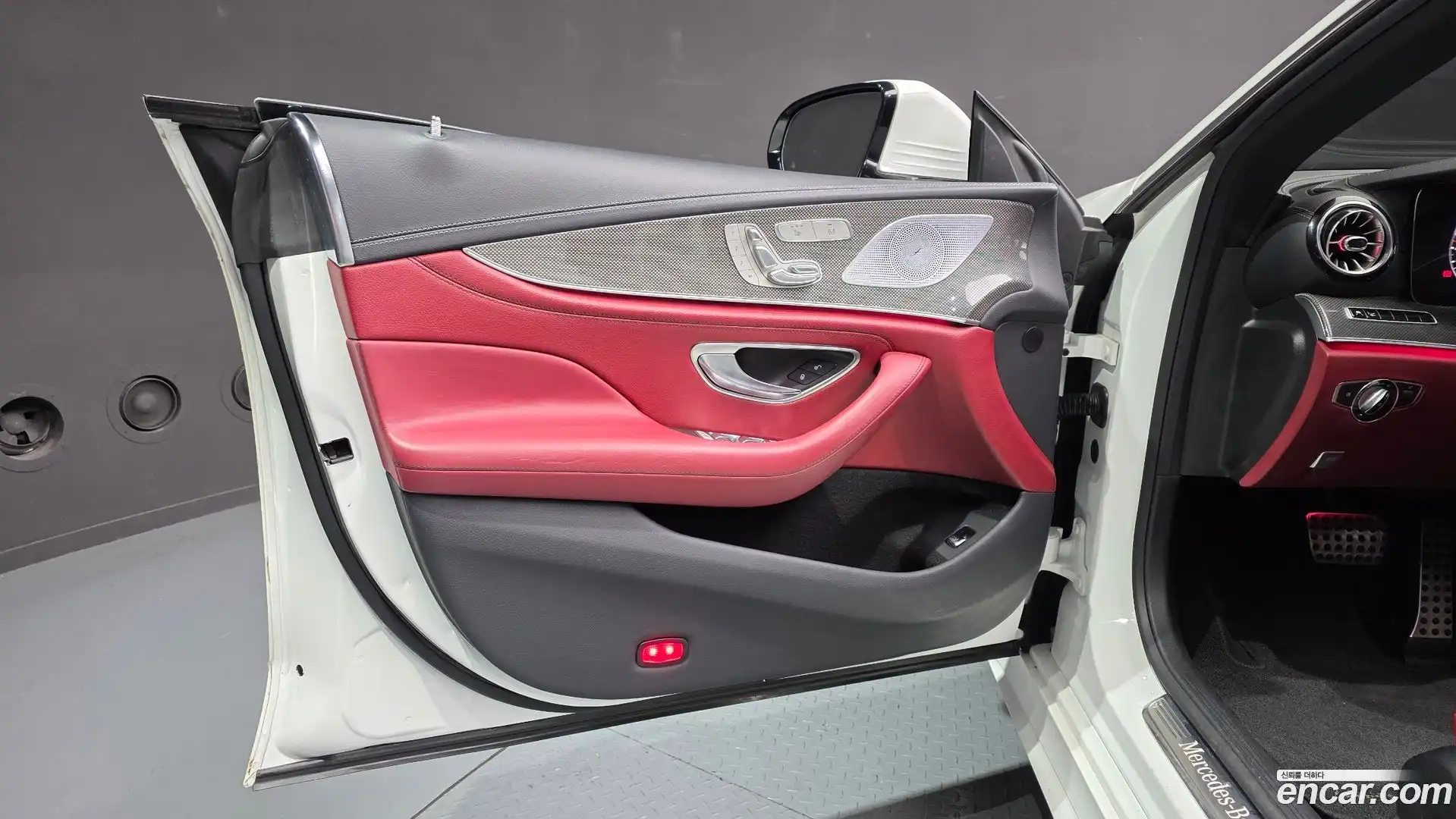 CLS-Class Mercedes-Benz 2019.11-INNER-034