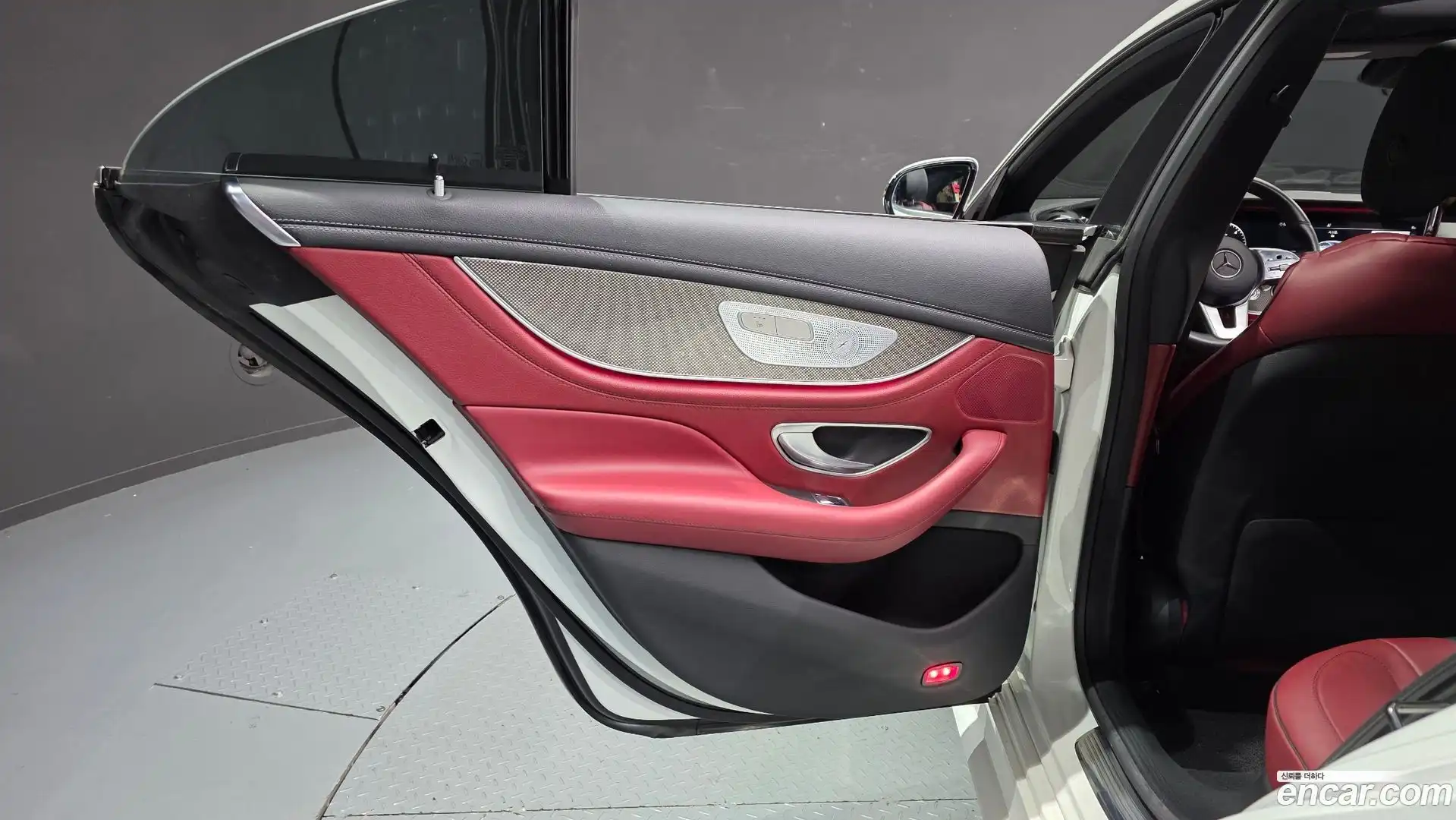 CLS-Class Mercedes-Benz 2019.11-INNER-035