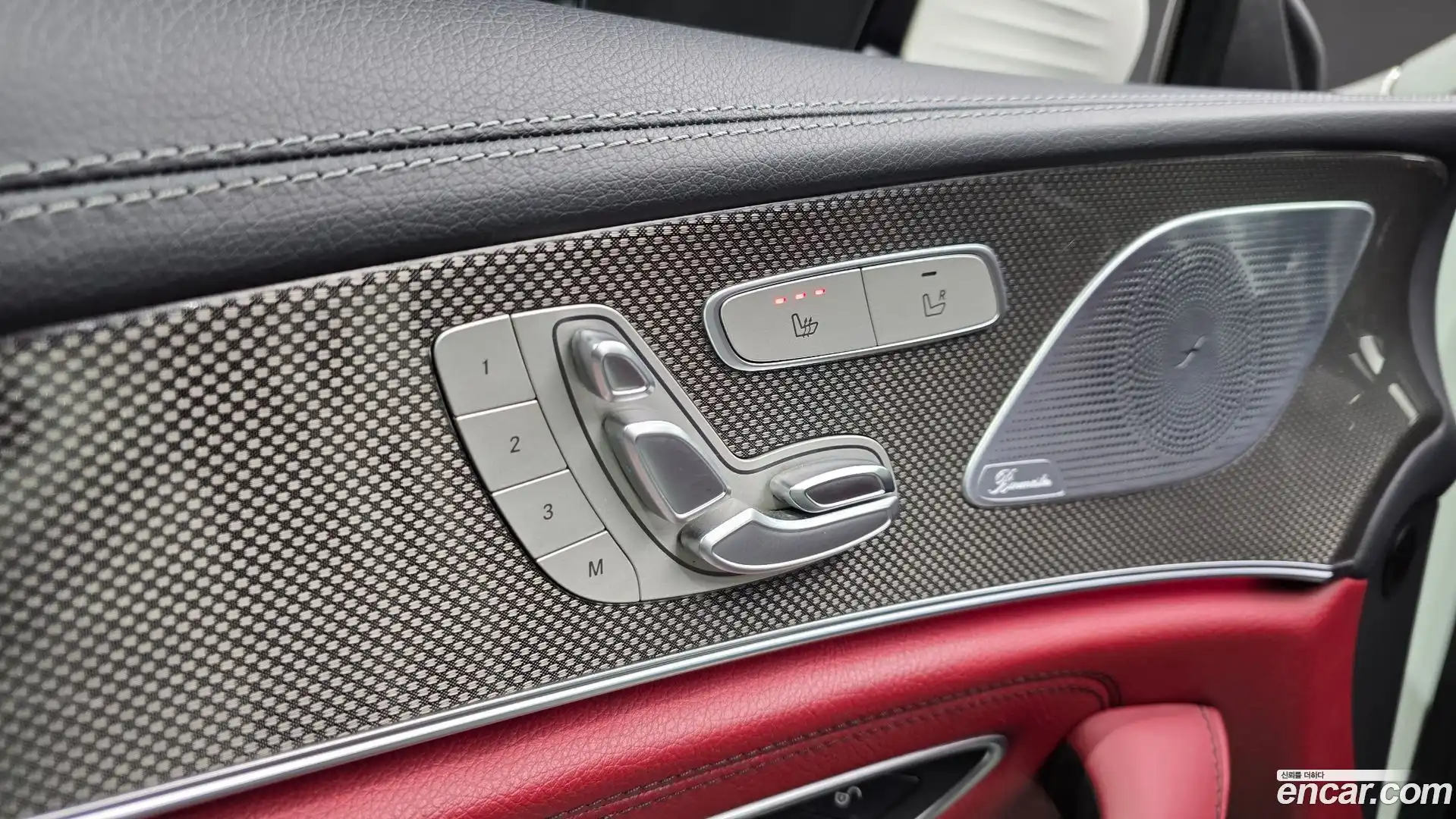 CLS-Class Mercedes-Benz 2019.11-OPTION-043