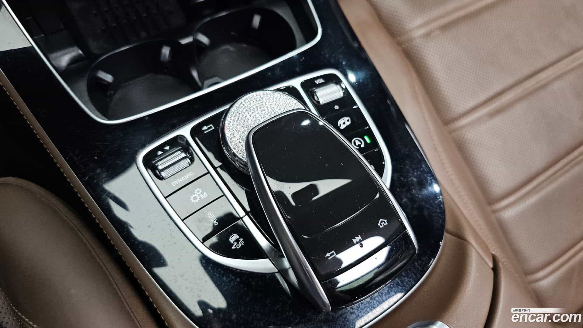 E-Class Mercedes-Benz 2019.11-OPTION-021