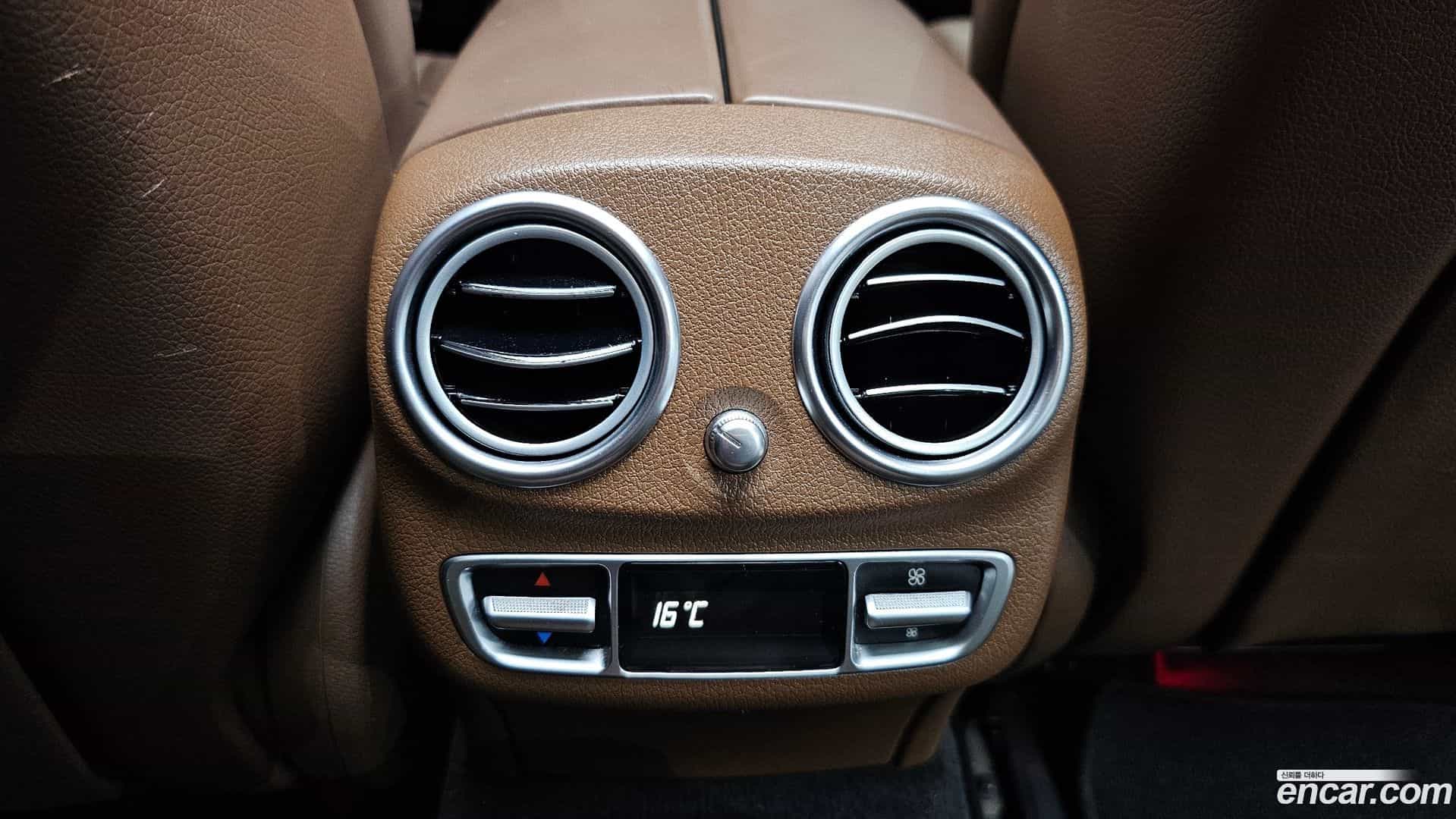 E-Class Mercedes-Benz 2019.11-OPTION-022
