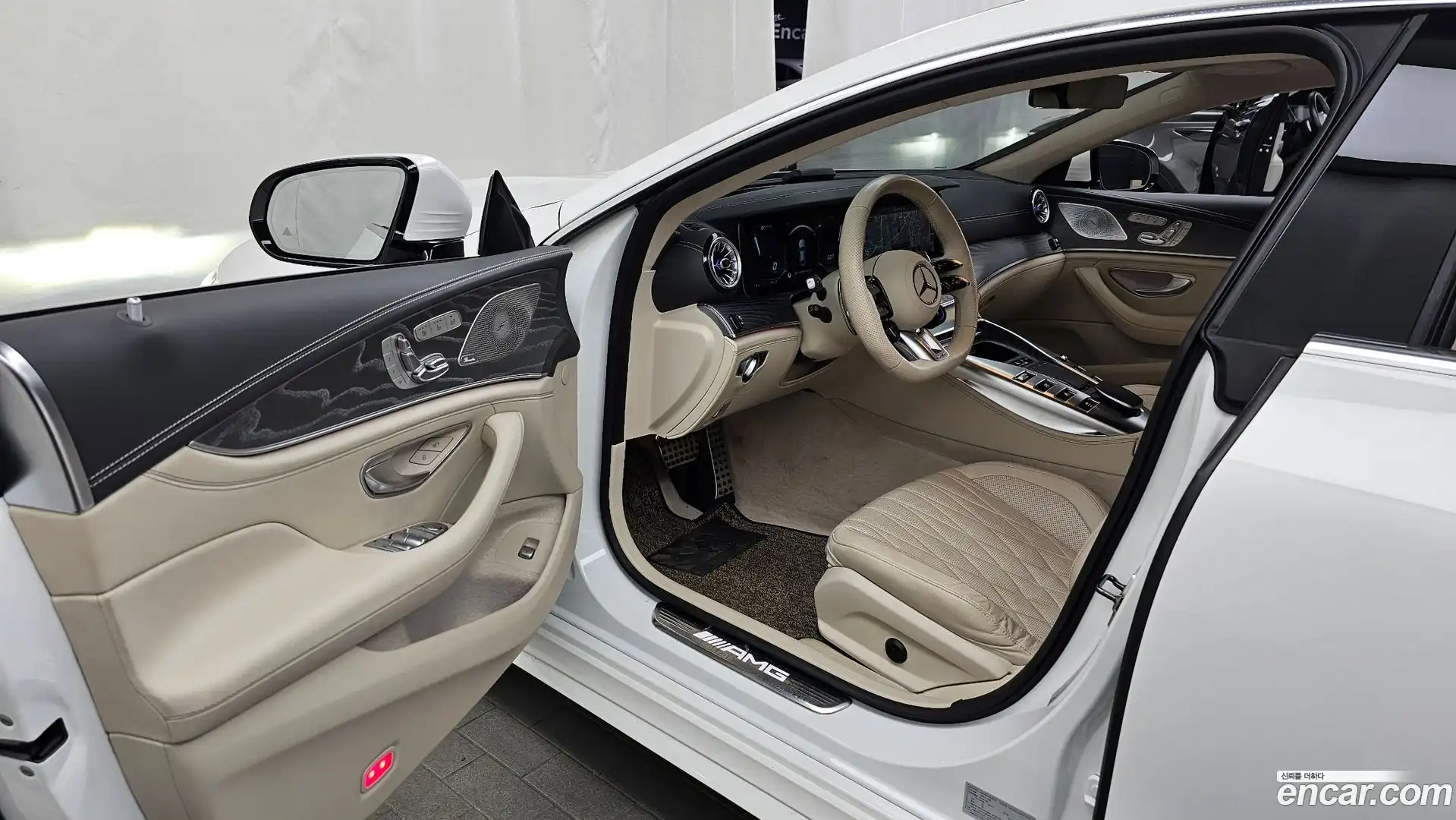 AMG GT Mercedes-Benz 2023.4-INNER-010