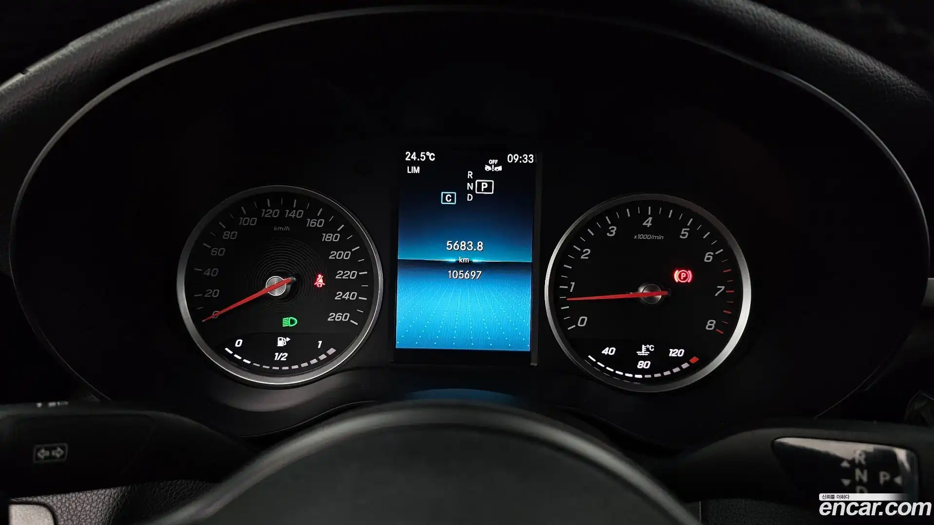 C-Class Mercedes-Benz 2019.10-INNER-008