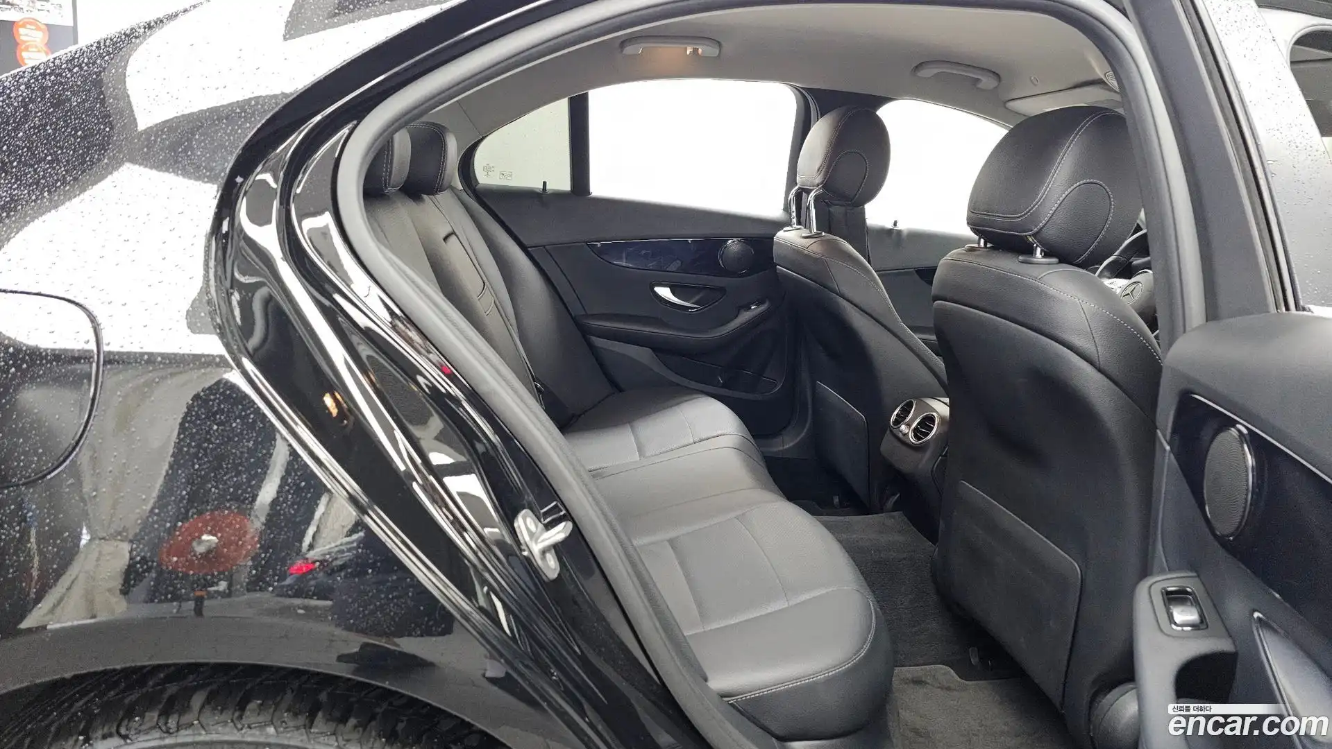 C-Class Mercedes-Benz 2019.10-OPTION-016