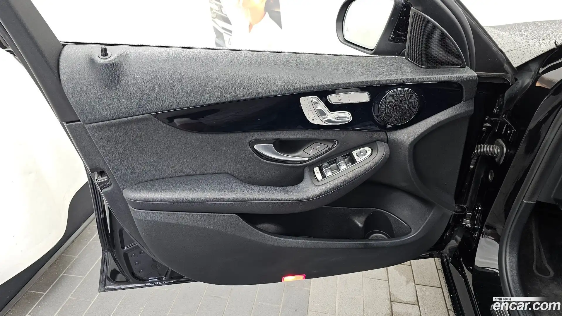 C-Class Mercedes-Benz 2019.10-INNER-034