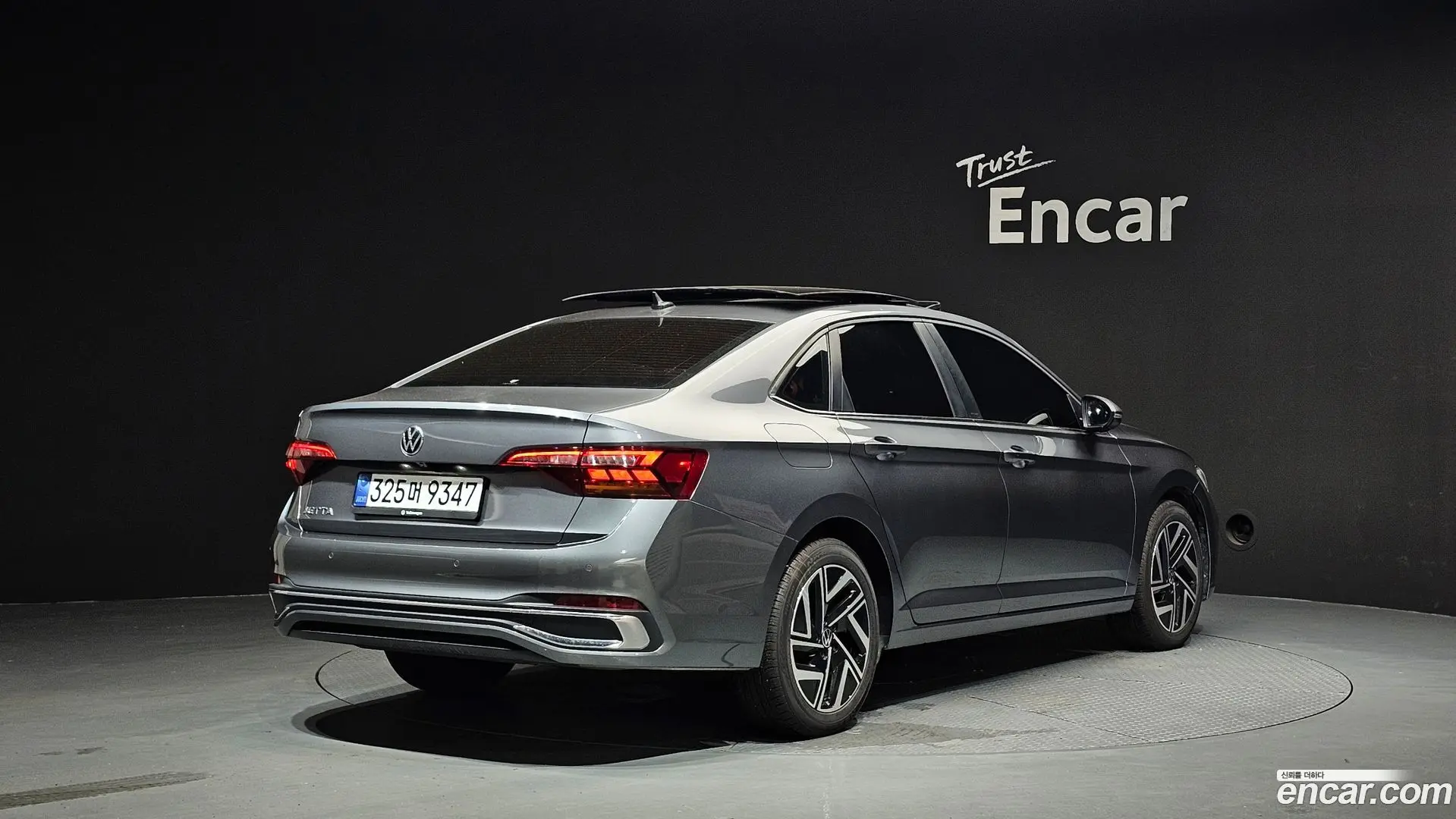 Main__Slider__Photo:Jetta Volkswagen 2023.7-1
