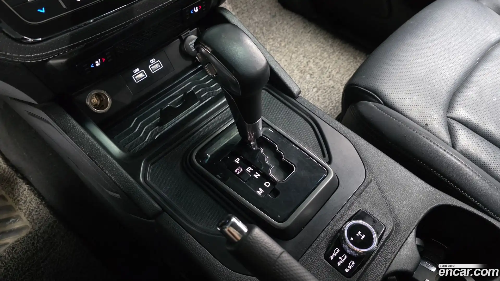 Rexton KG Mobility 2022.5-INNER-009