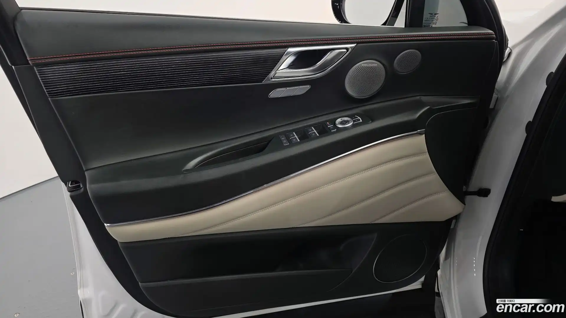 GV80 Genesis 2023.11-INNER-034