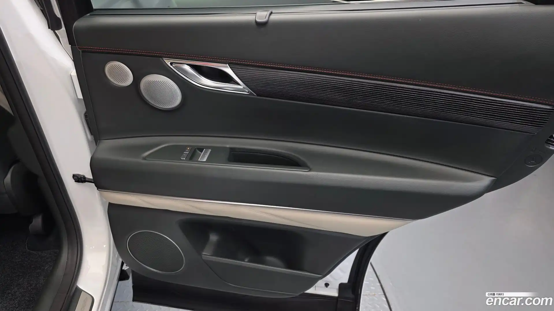 GV80 Genesis 2023.11-INNER-035