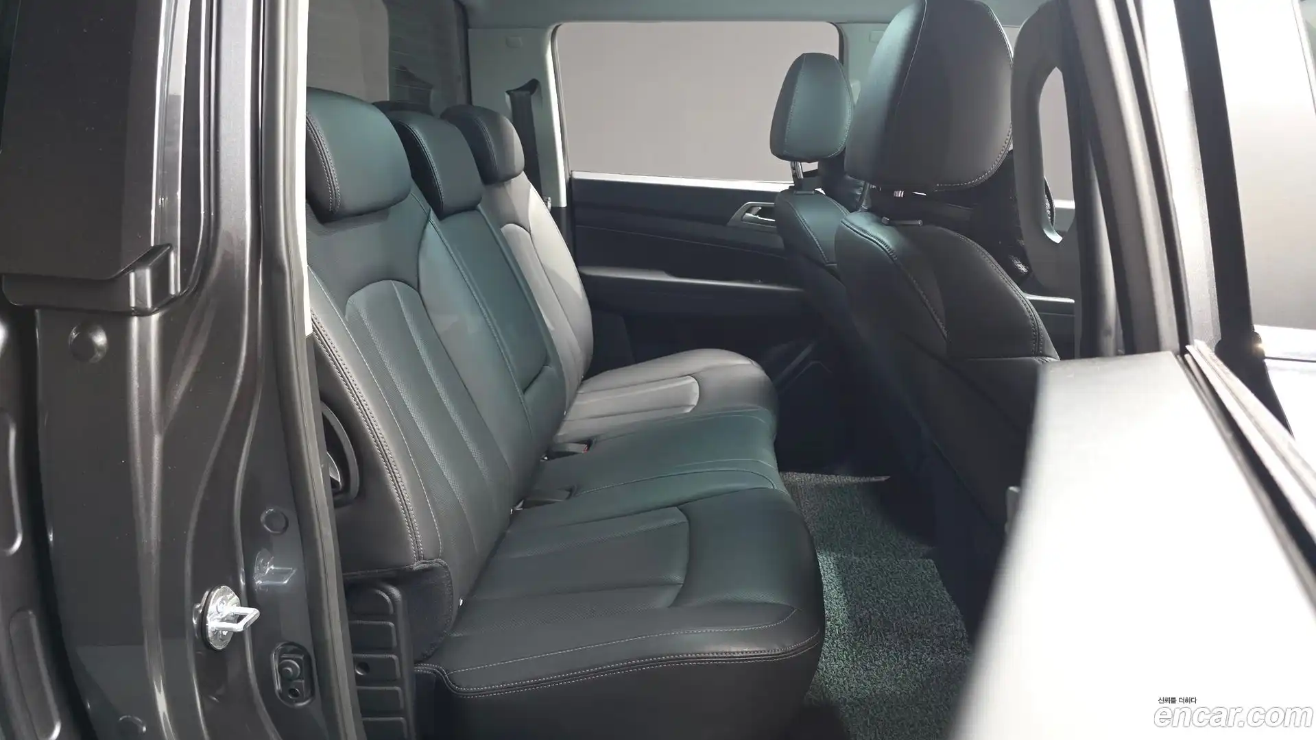 Rexton KG Mobility 2018.6-OPTION-015