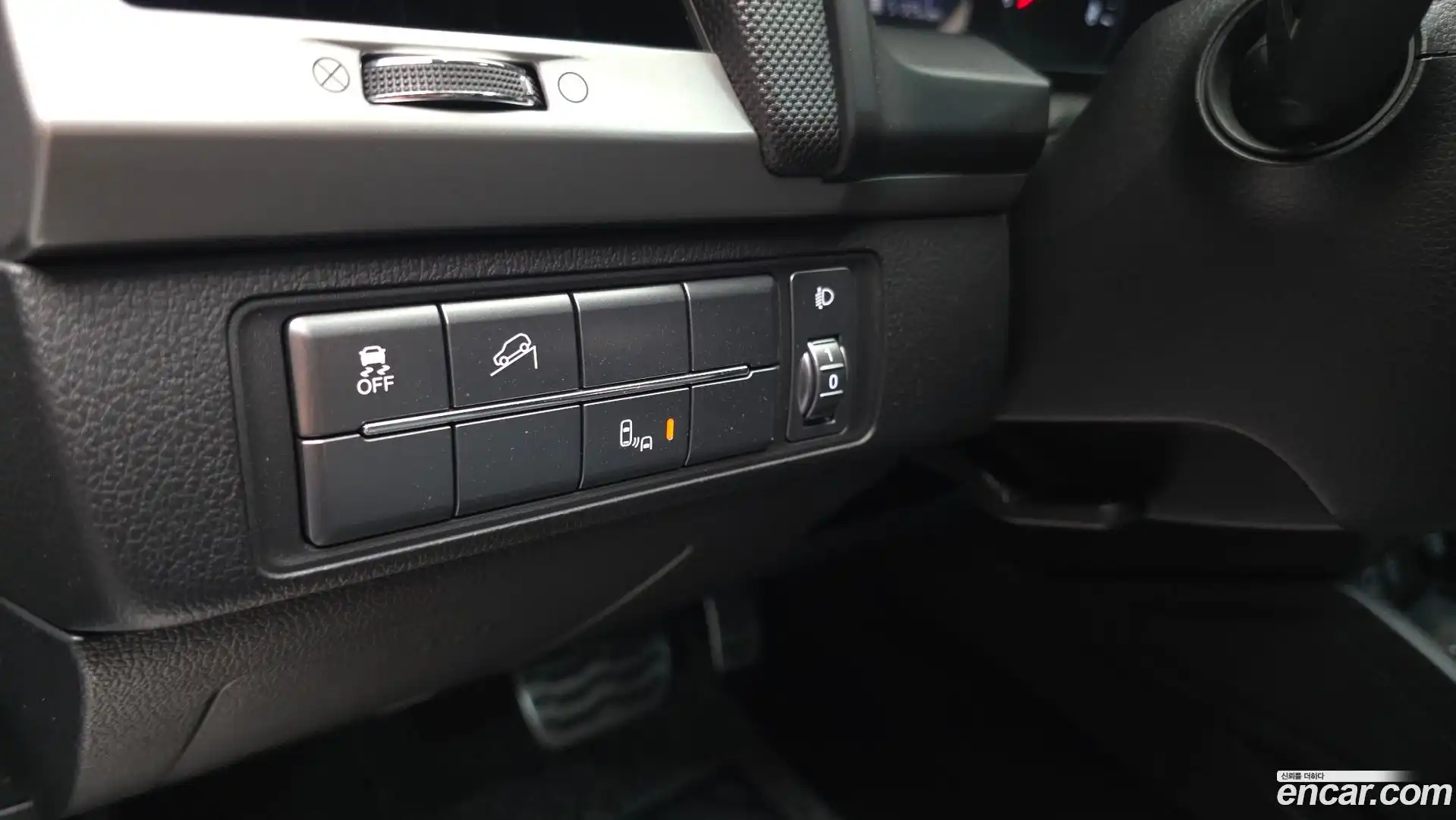Rexton KG Mobility 2018.6-OPTION-024