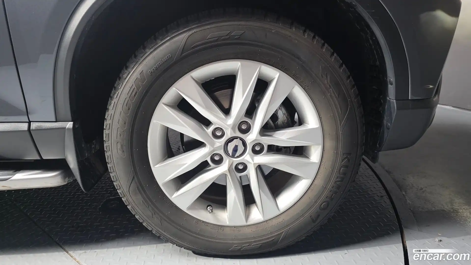 Rexton KG Mobility 2018.6-OUTER-031
