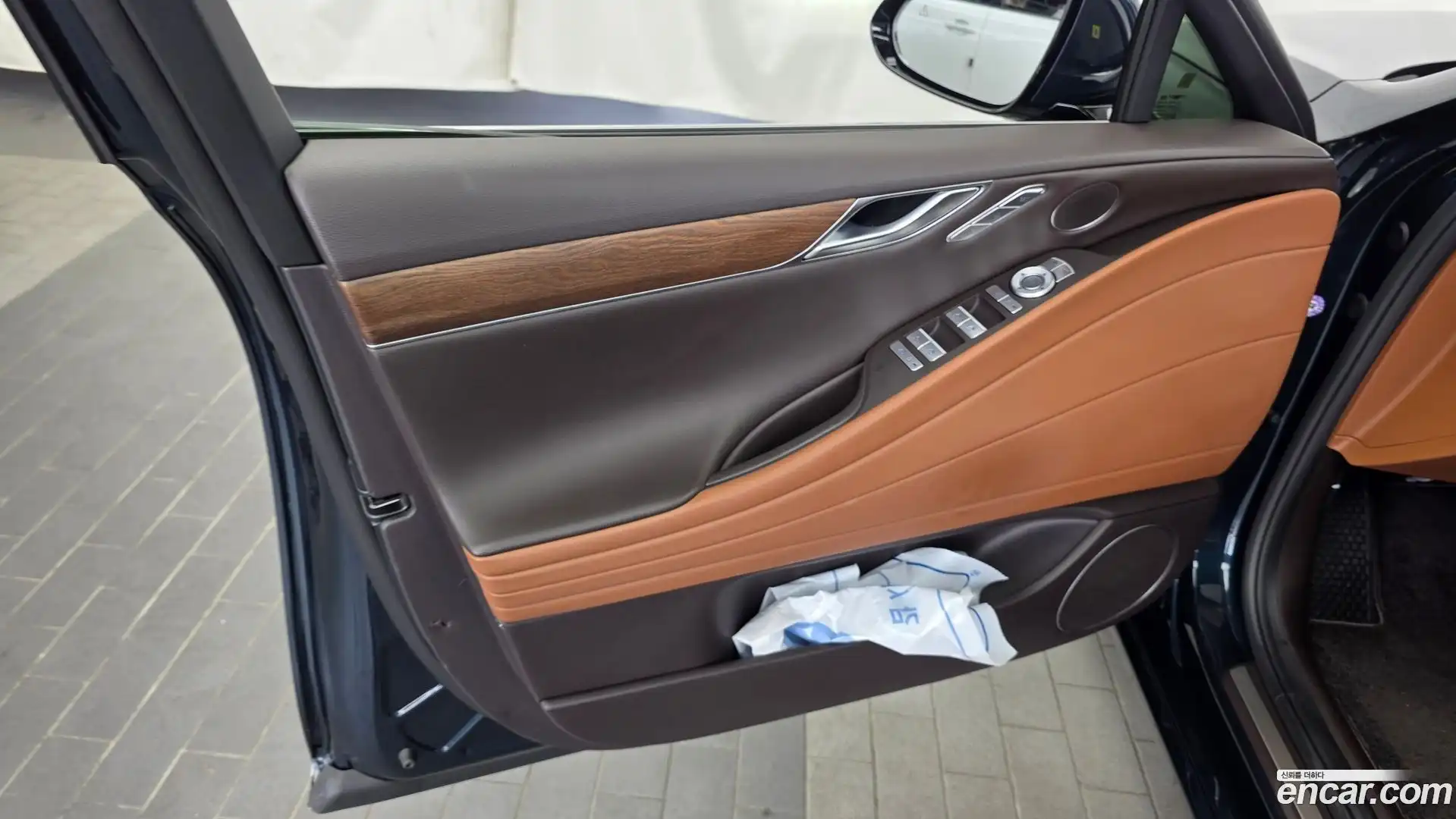 G80 Genesis 2022.8-INNER-034