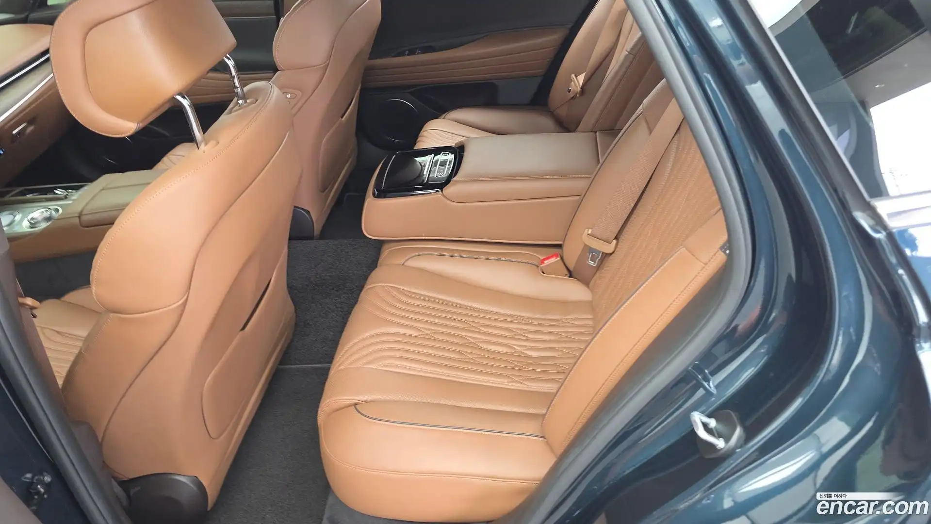 G80 Genesis 2022.8-INNER-036