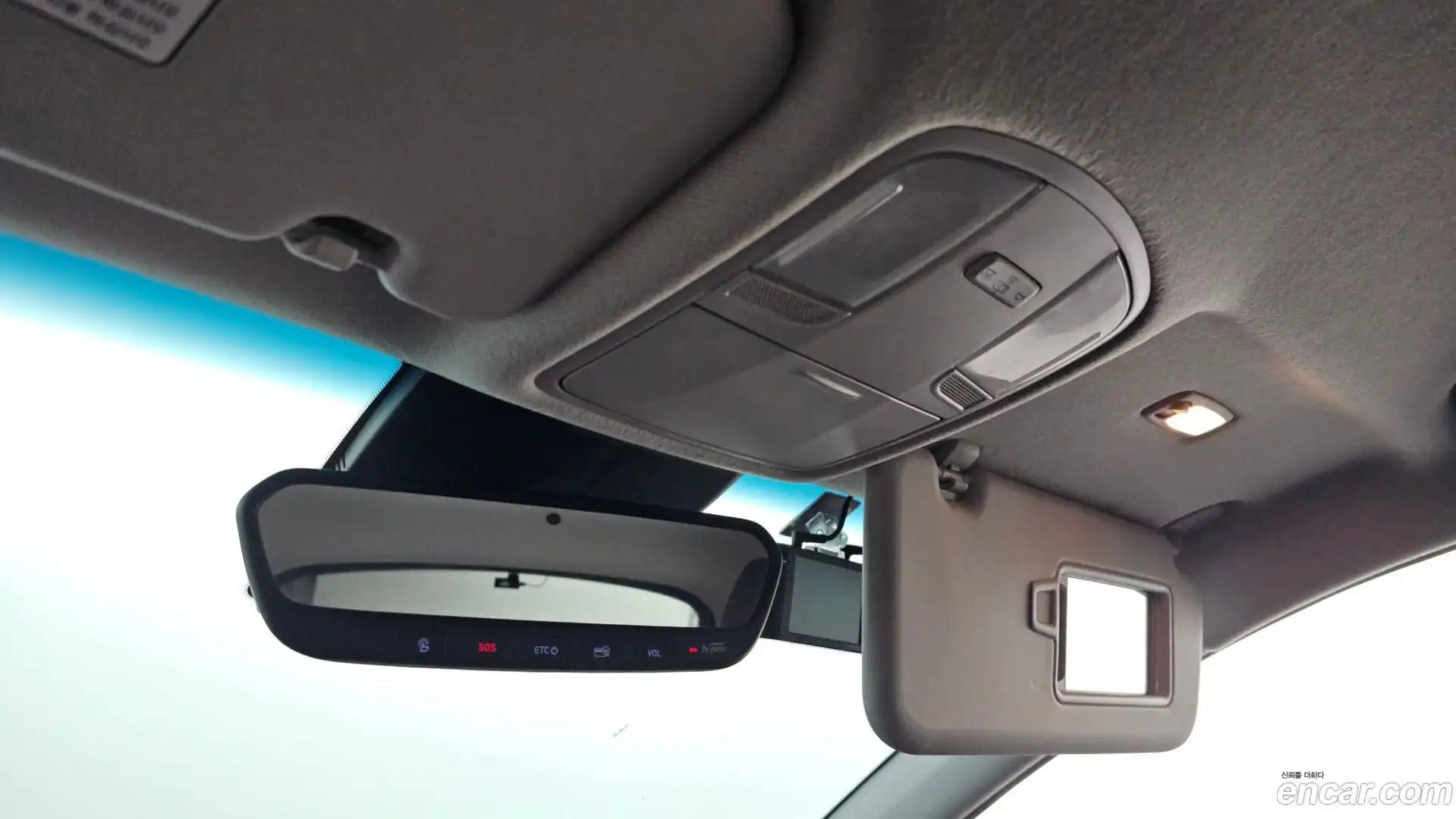 Kona Hyundai 2019.8-OPTION-022