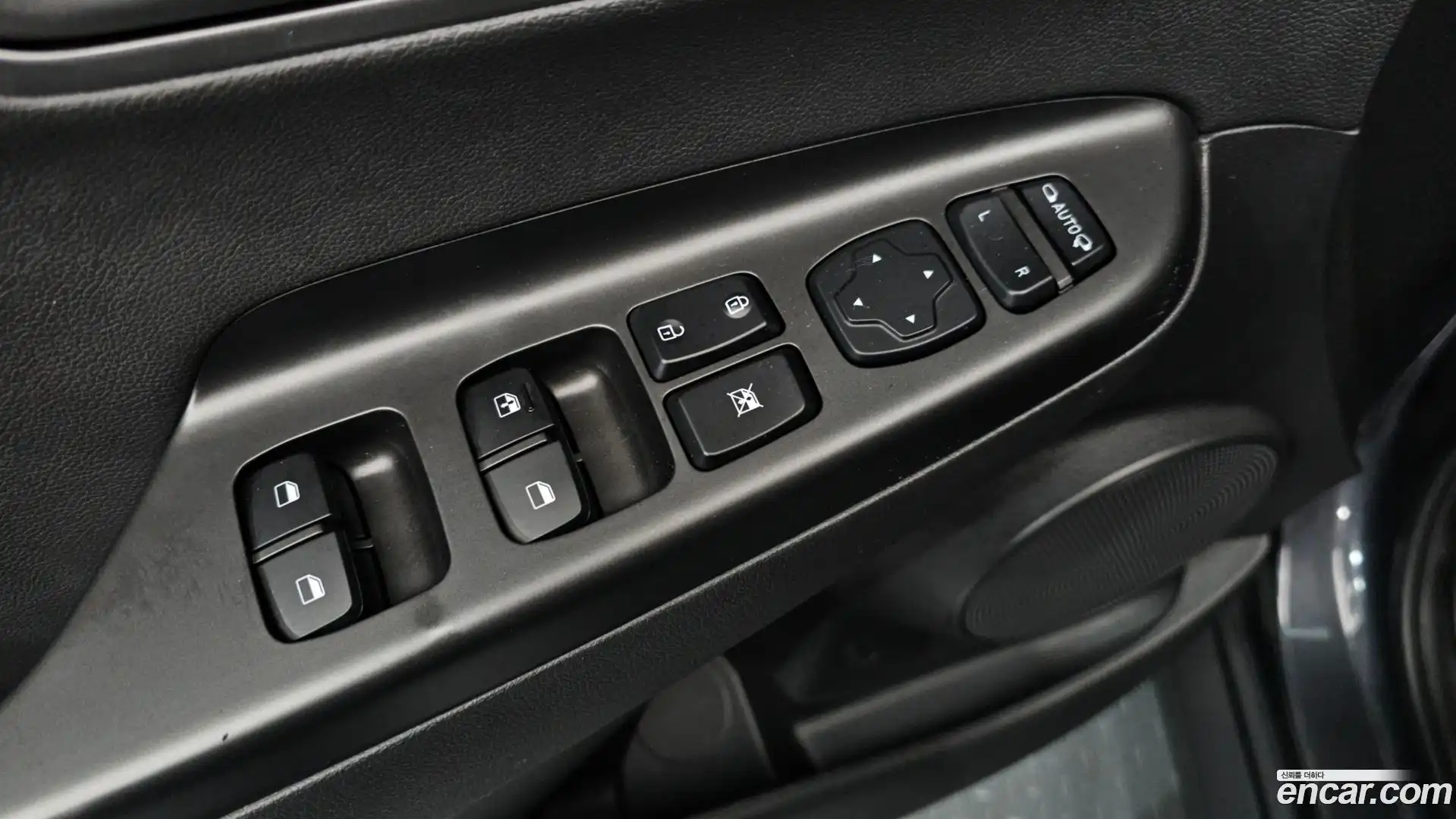 Kona Hyundai 2019.8-OPTION-044