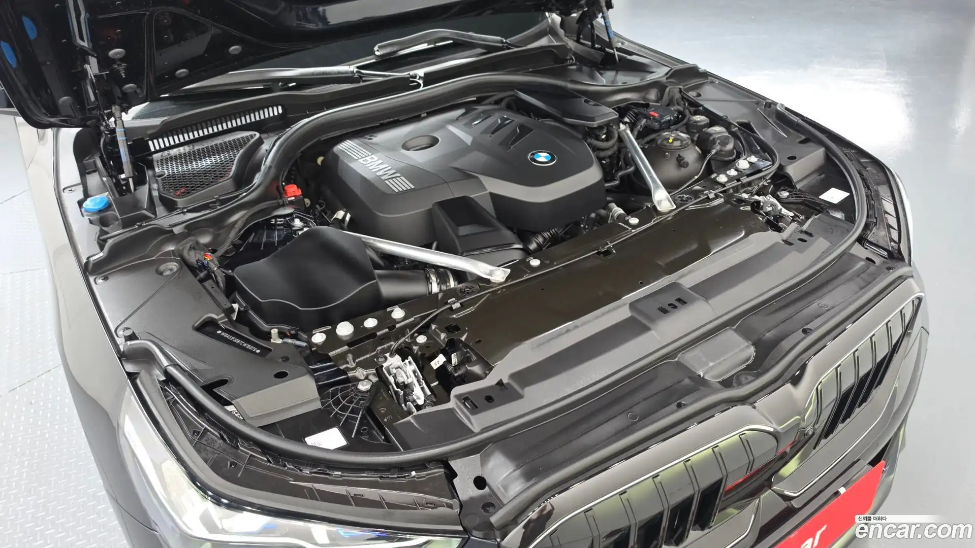 5-Series BMW 2025.9-OUTER-006