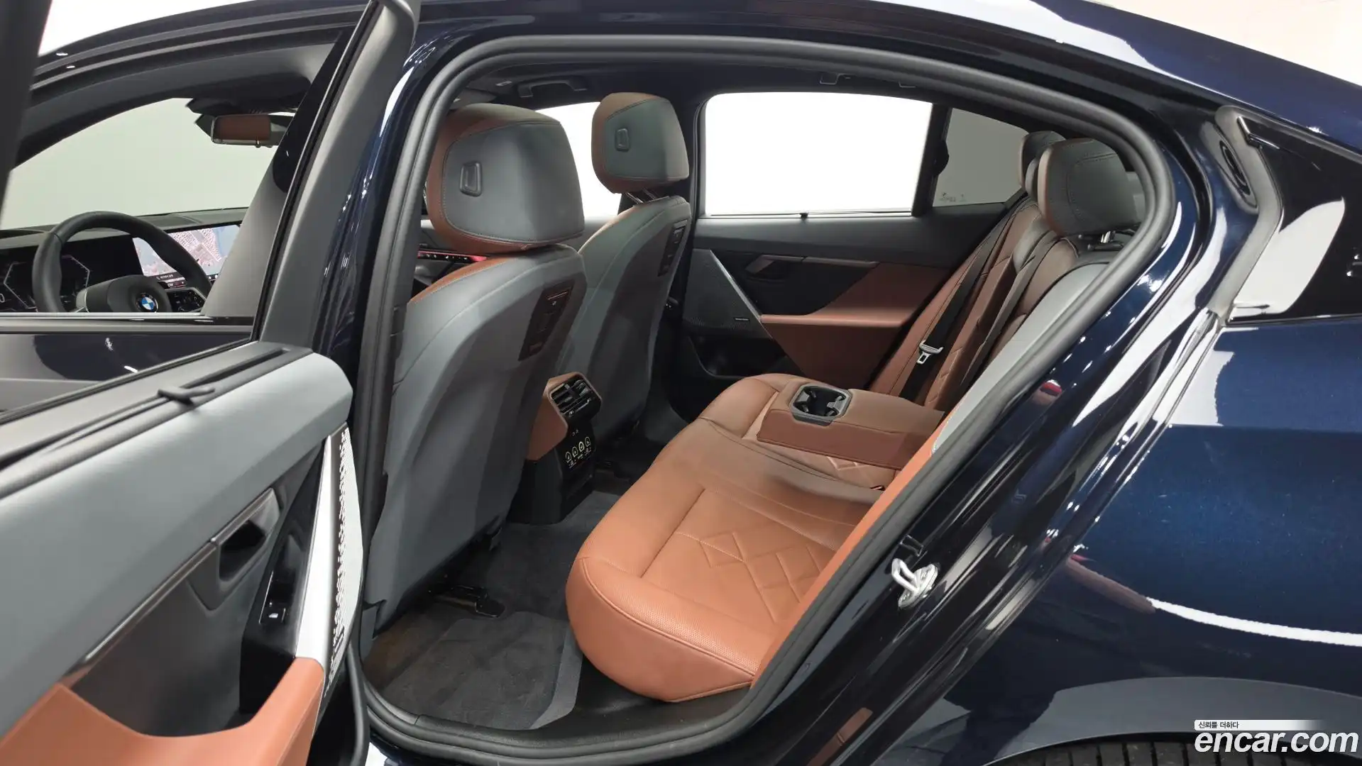 5-Series BMW 2025.9-OPTION-016