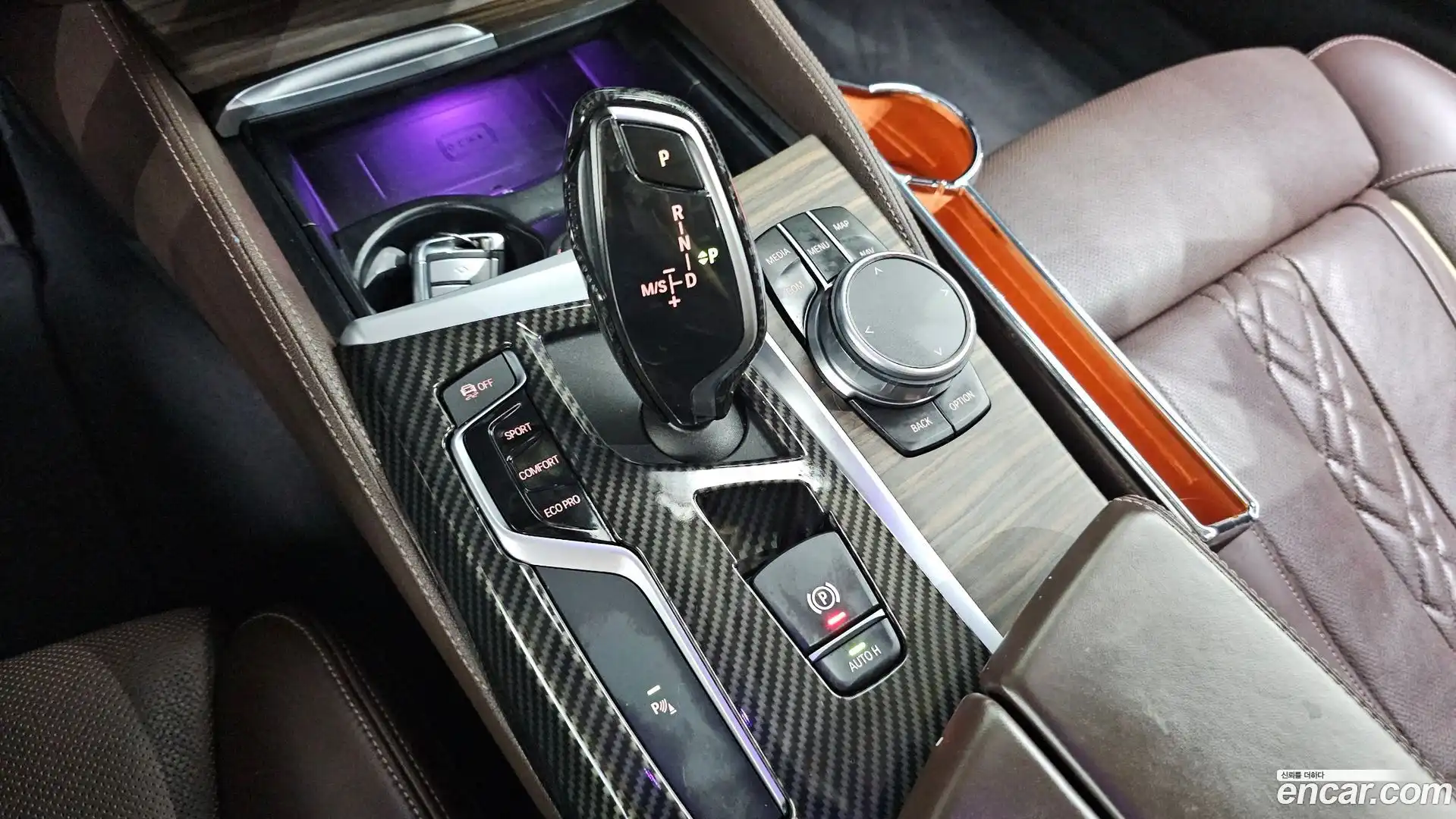 5-Series BMW 2019.10-INNER-009